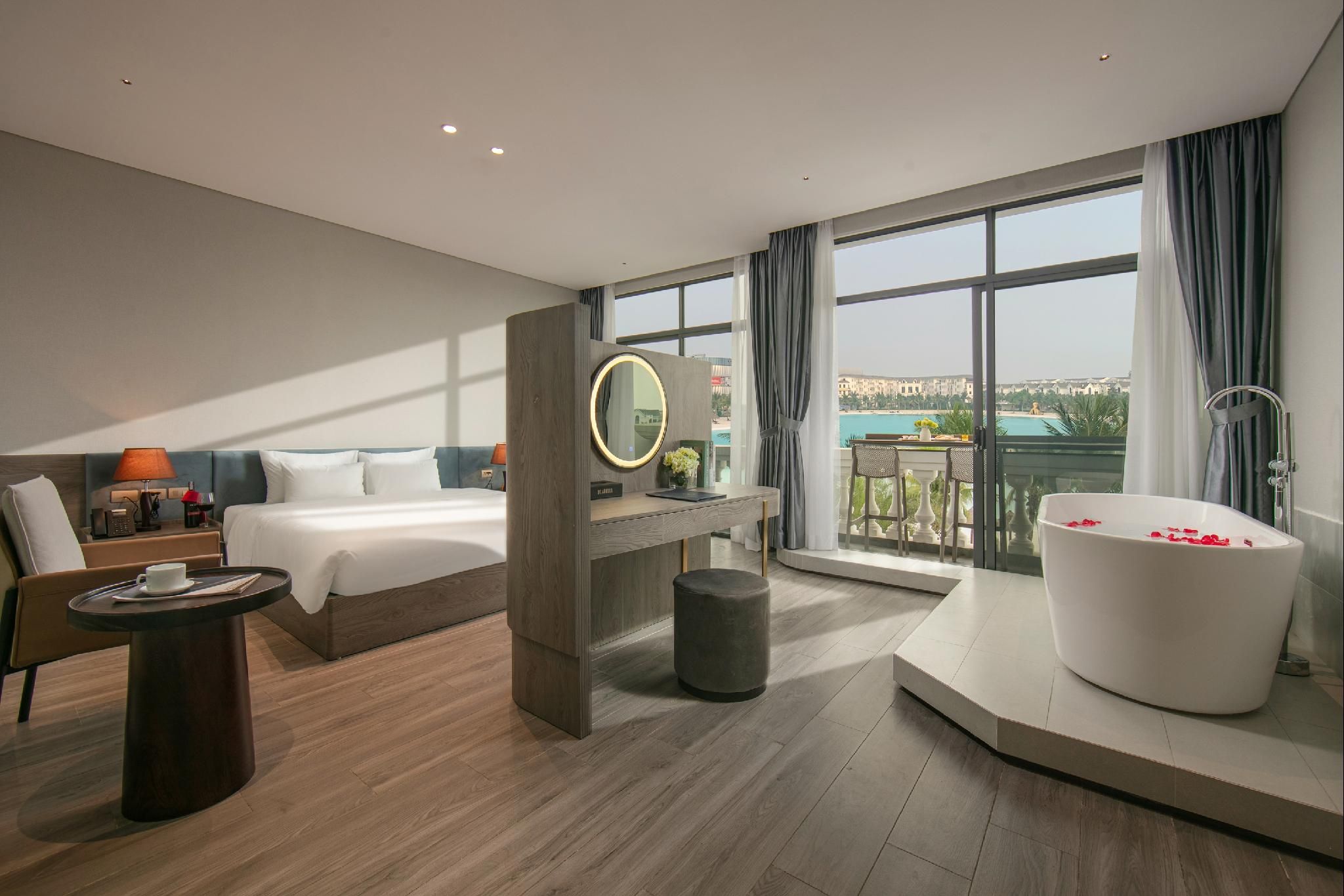 VIP Ocean View Suite