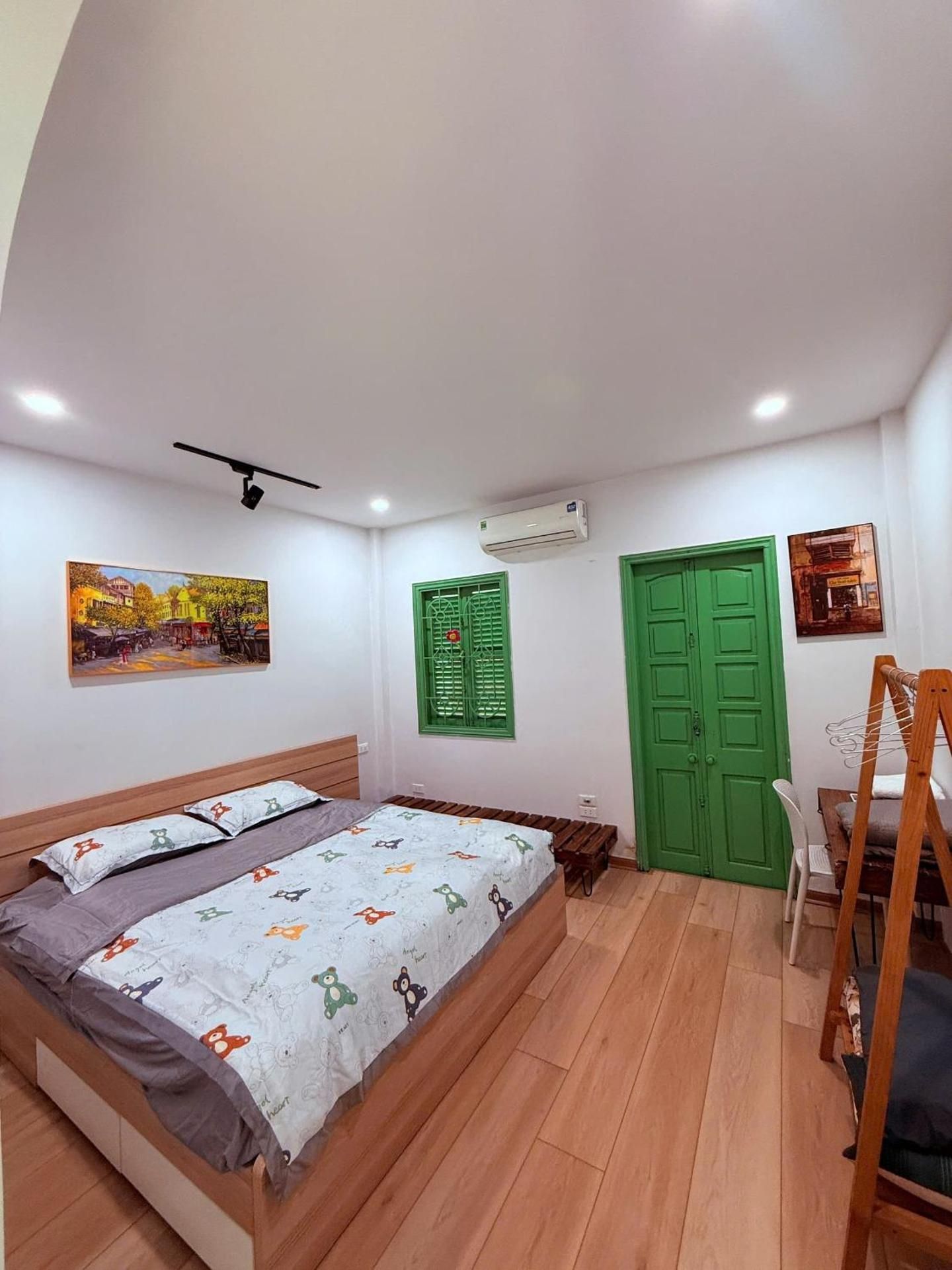 Apartment with Balcony