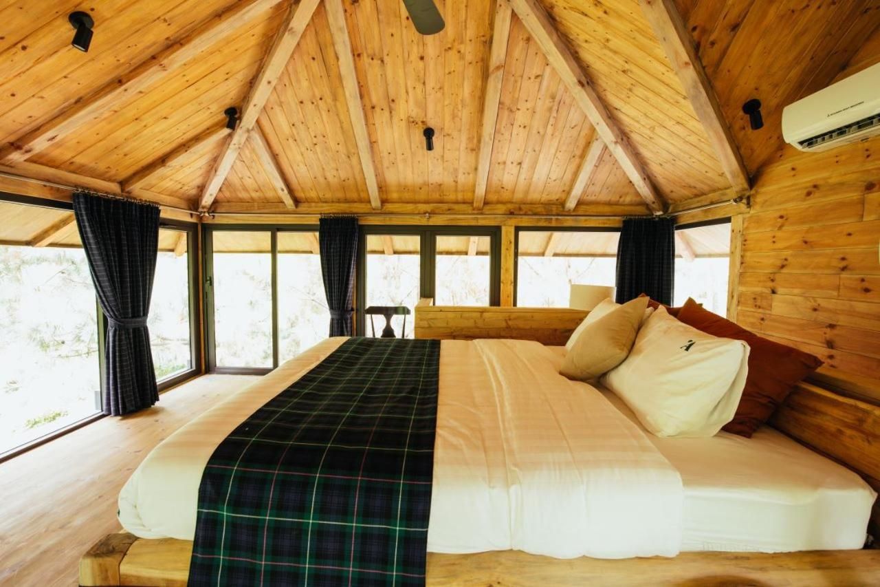 Deluxe Family Suite