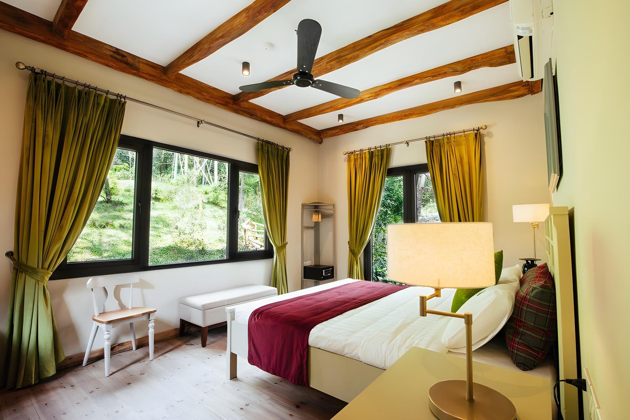Garden View King Room