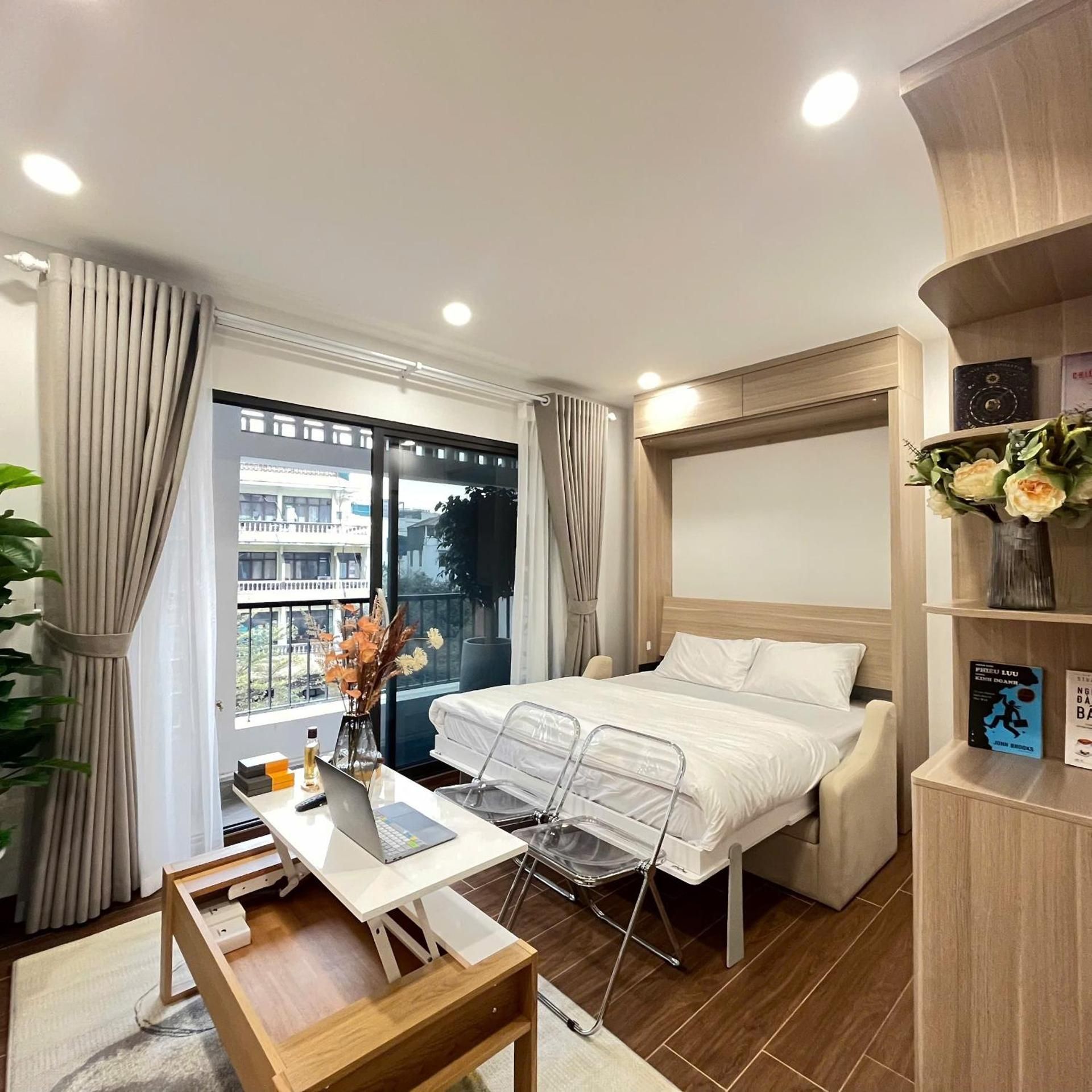 Studio Apartment with Balcony