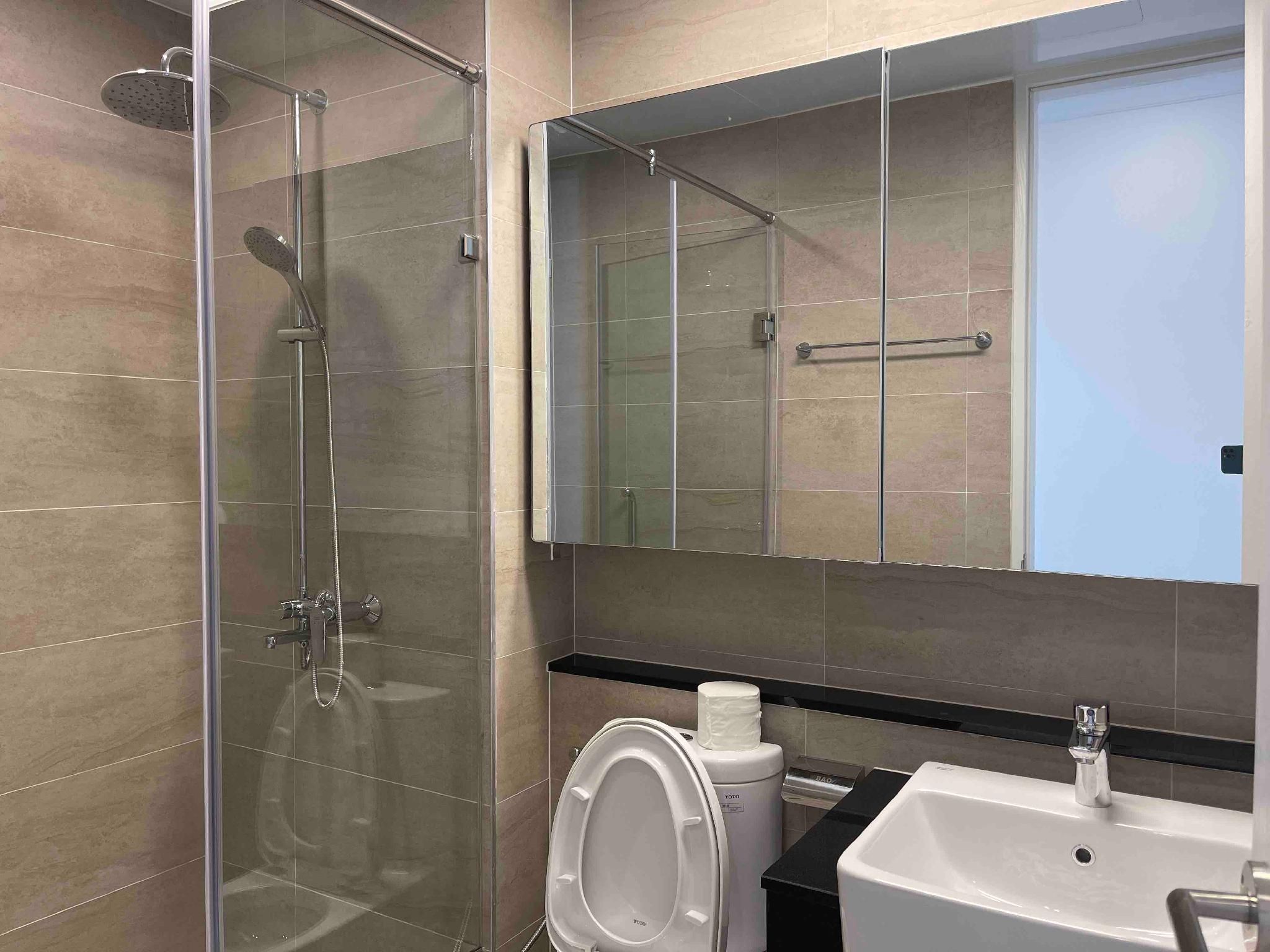 Starlake DAEWOO Apartments by Emily Three-Bedroom Apartment