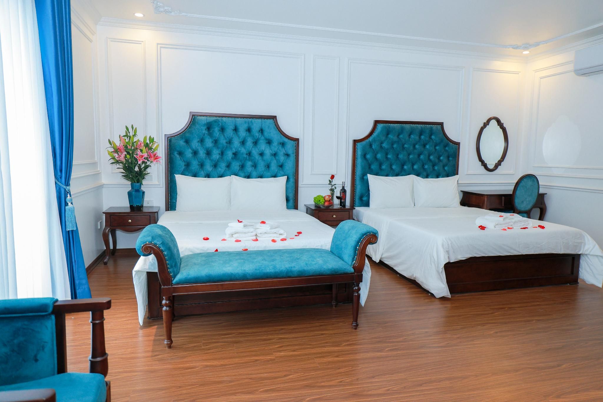 Twin Room with Balcony