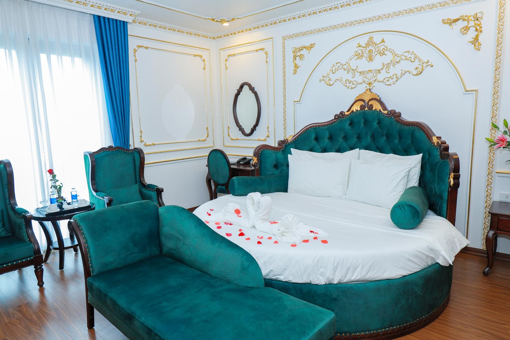 King Room with Private Bathroom