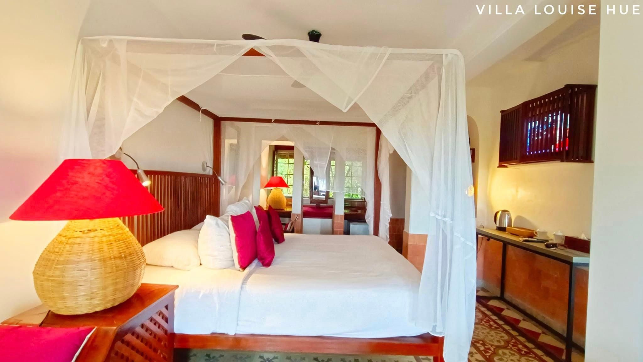 Deluxe Ocean View Queen Room