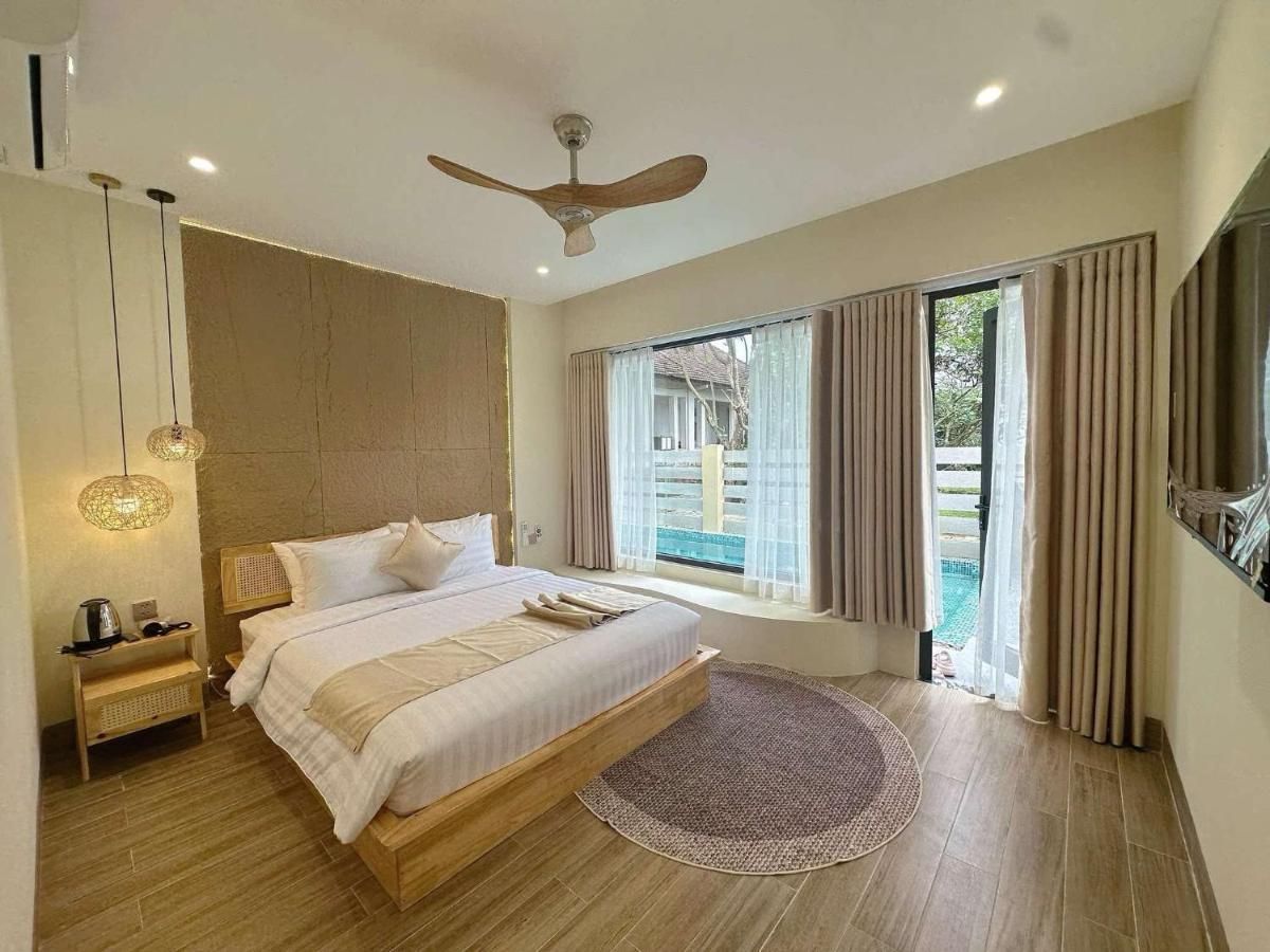 Standard - 1 Double Bed with Garden View