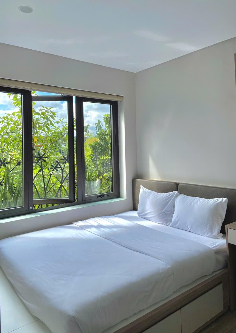 Superior - 1 Double Bed with River View