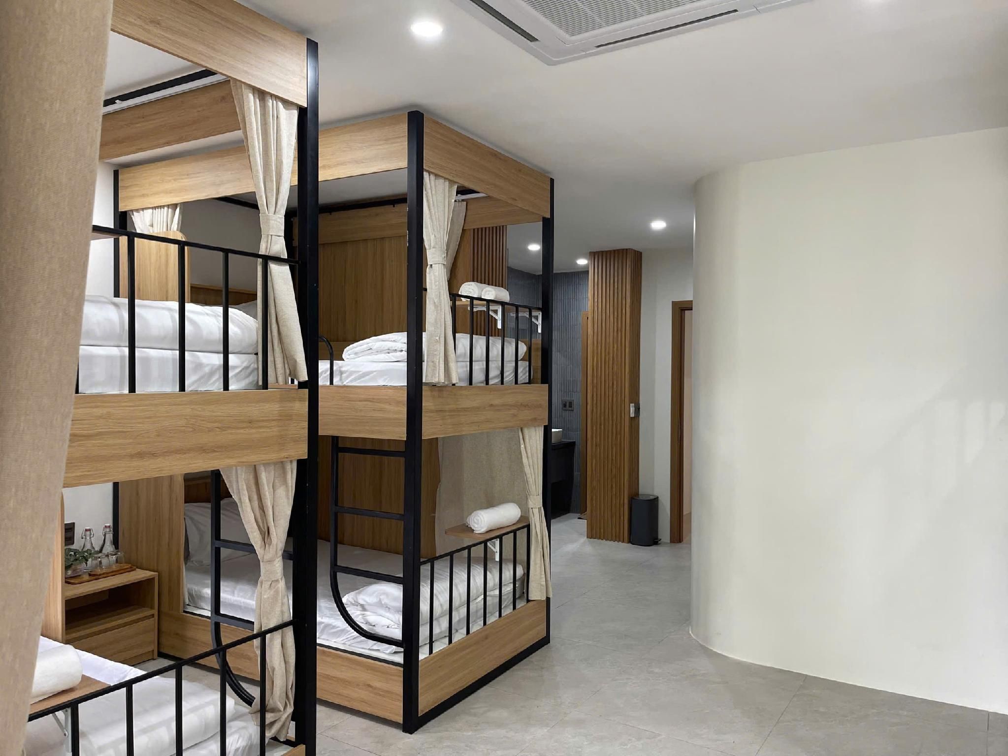 Dormitory Room - Mixed