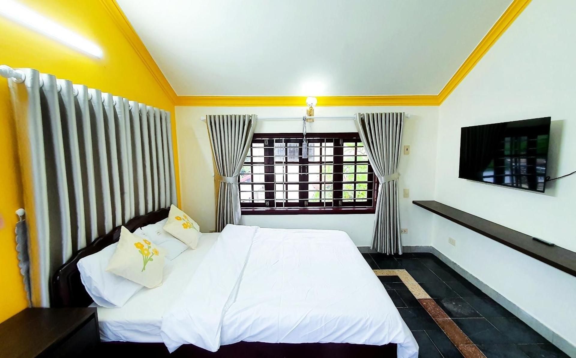 Three-Bedroom Holiday Home 