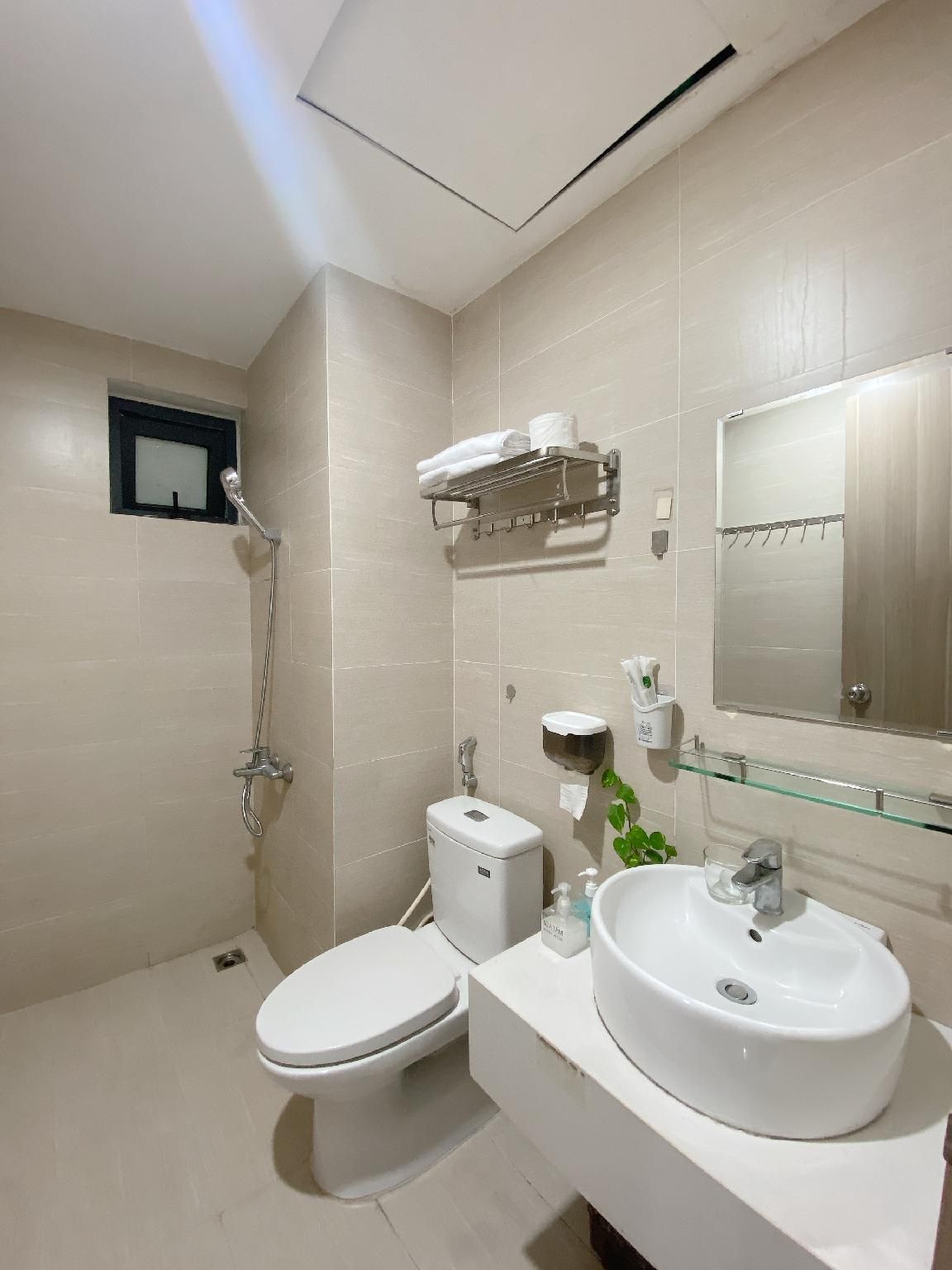 Three Bedroom Apartment with Balcony