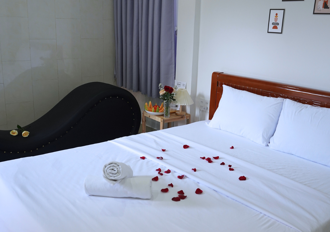 Double Room with Private Bathroom