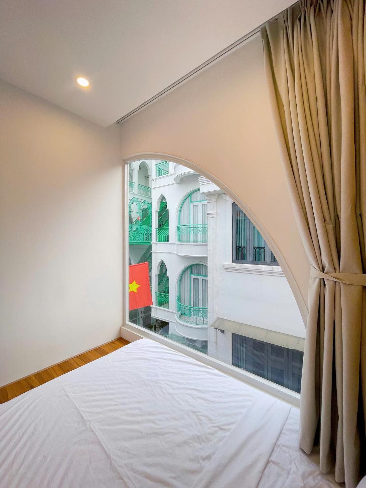 Family Room with Lake View