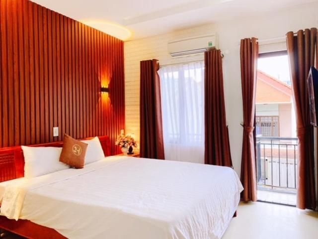 Deluxe Double Balcony Room