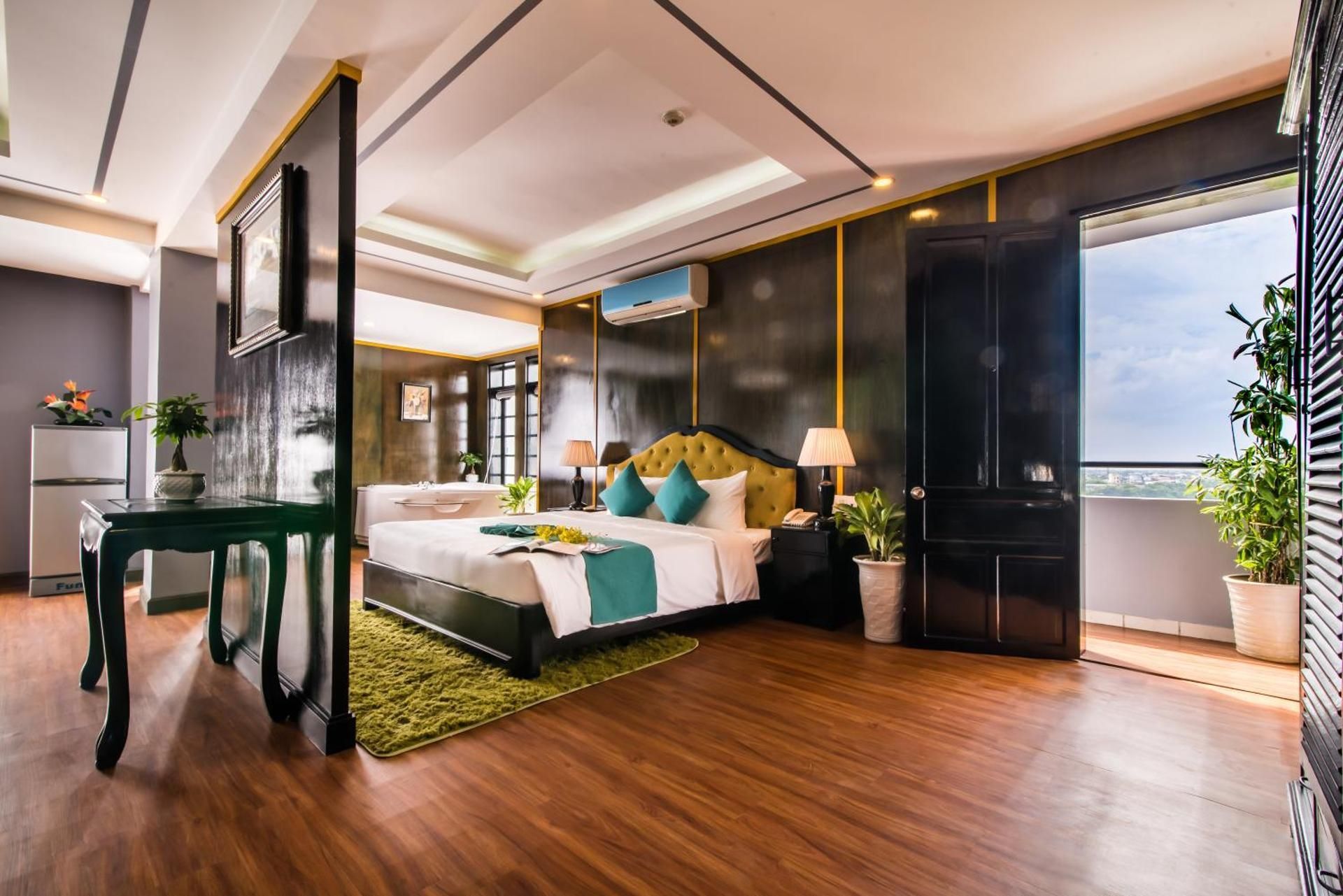 Suite with River View
