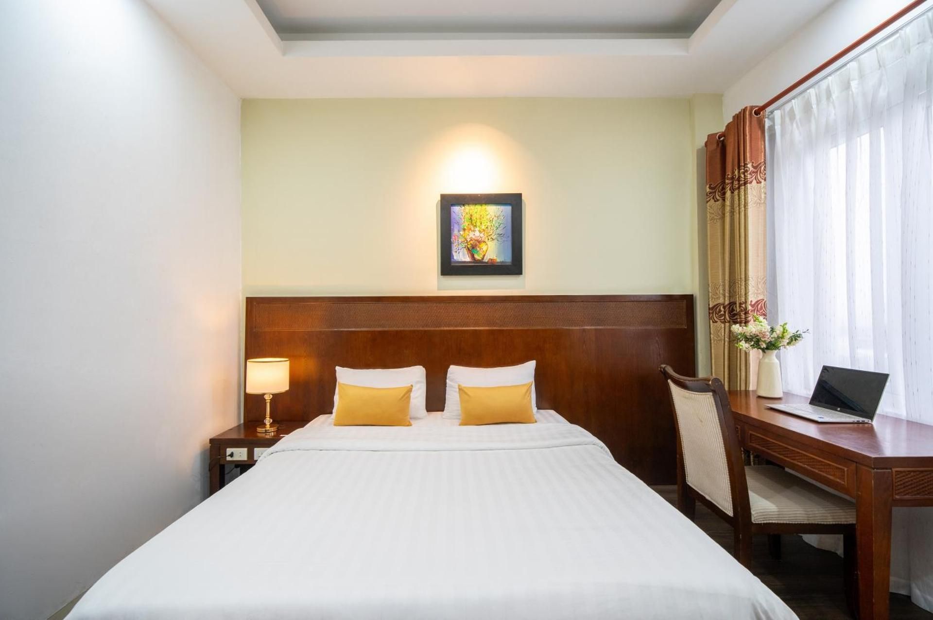 Deluxe Double Room with Balcony