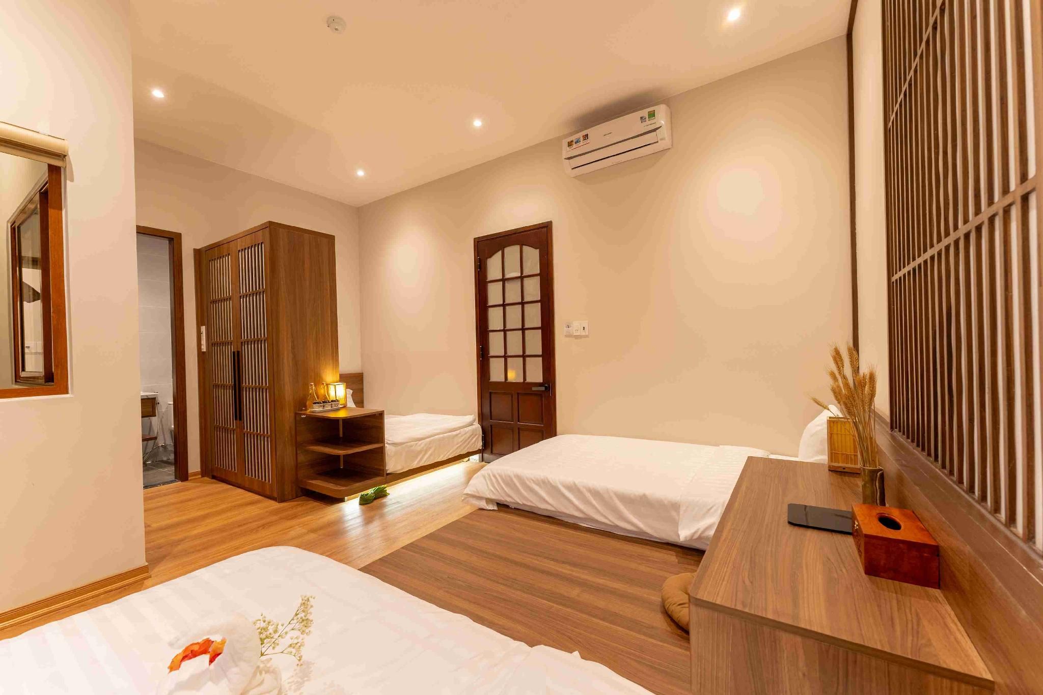 Deluxe Triple 3 Beds