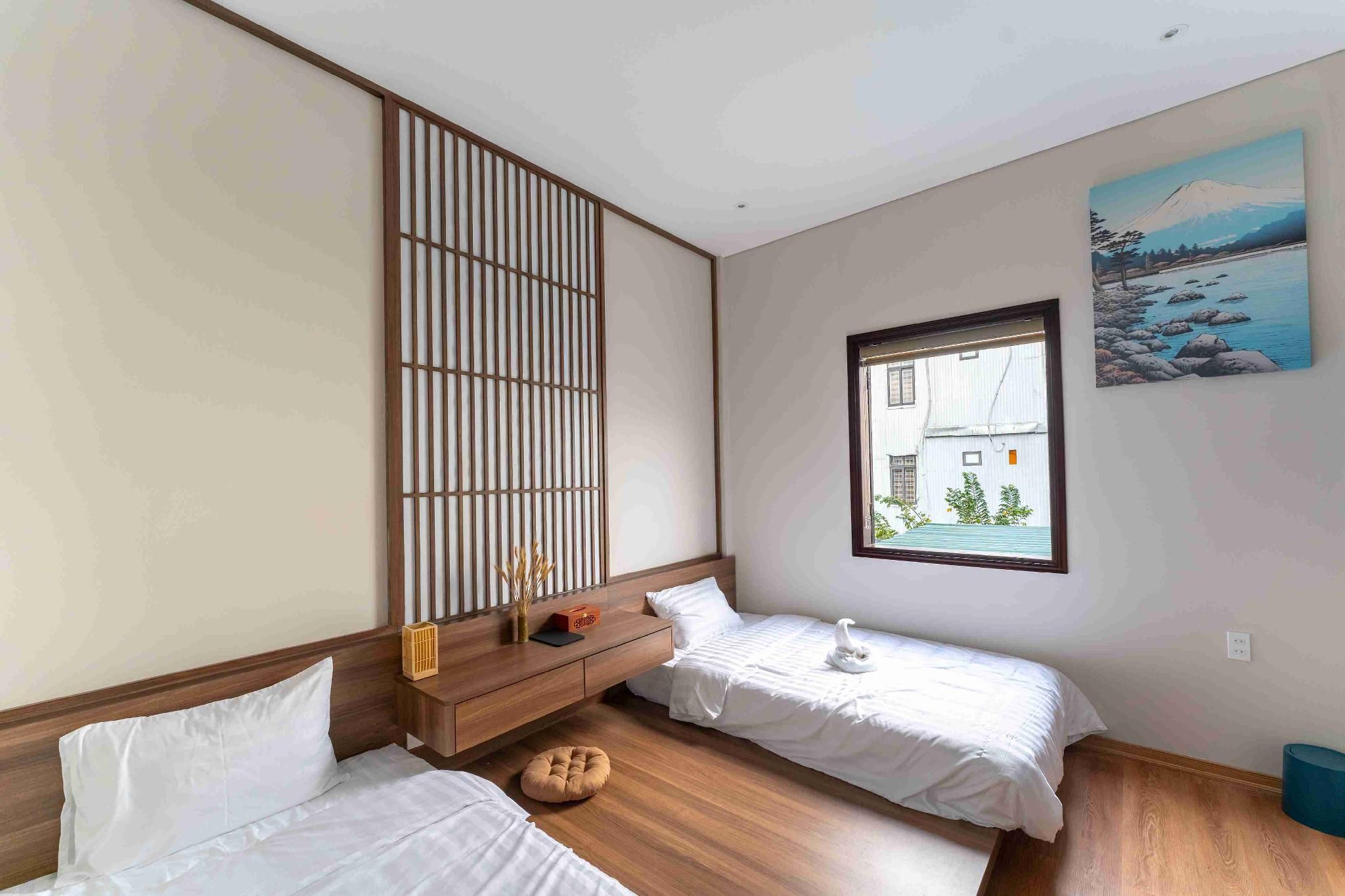 Deluxe Triple 3 Beds