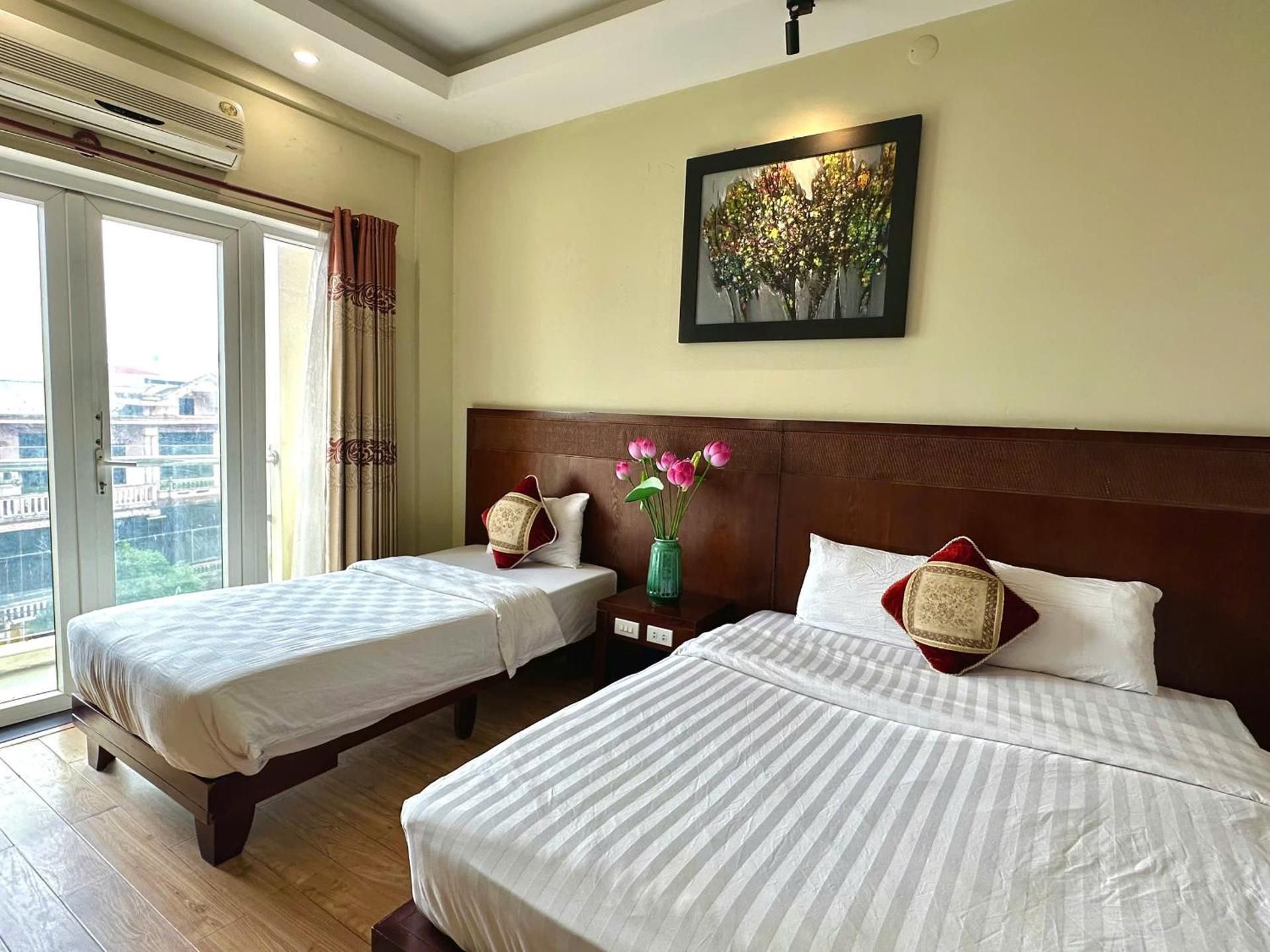 Triple Room with Balcony