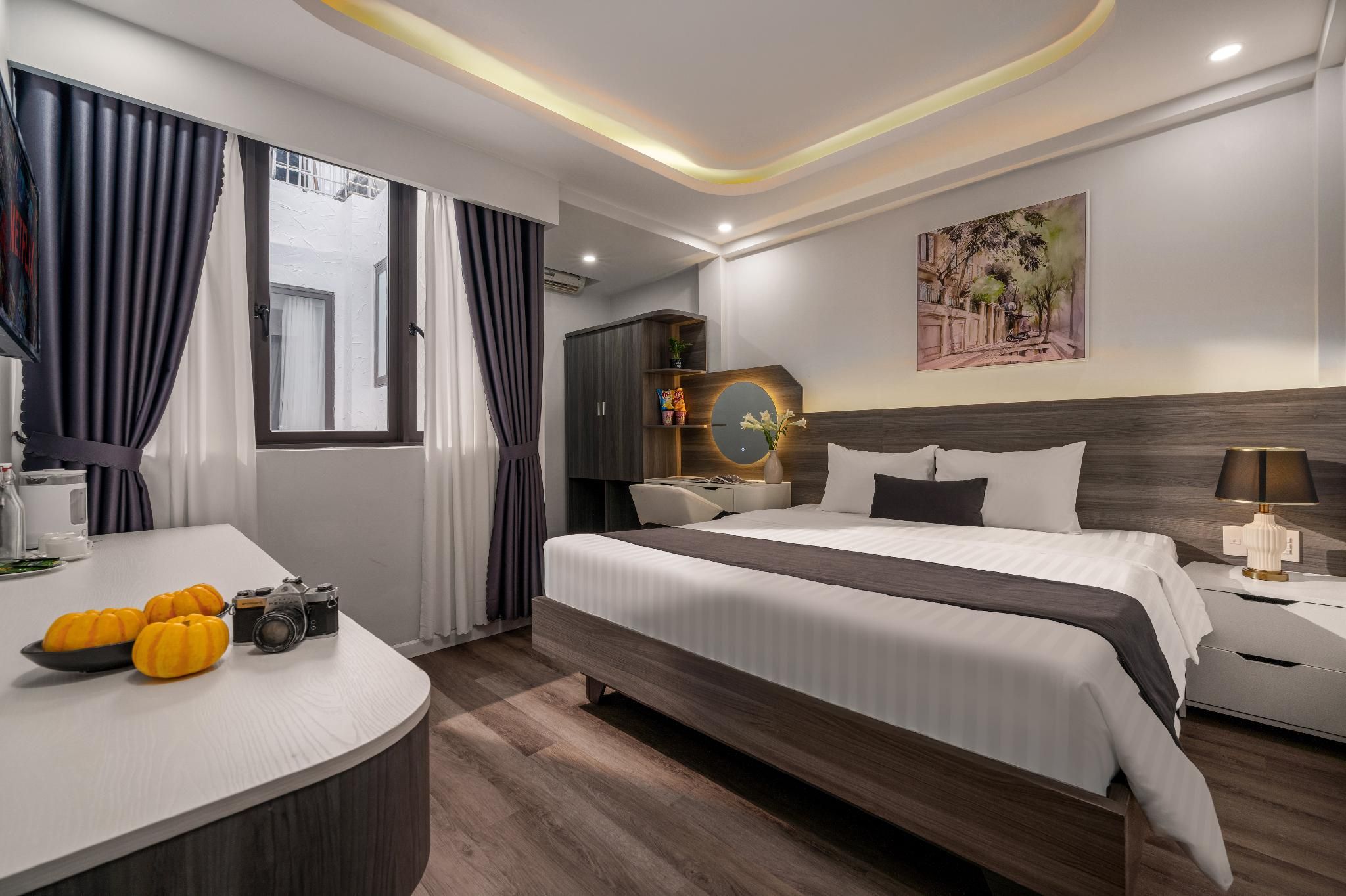 Double - Room With A Large Bed For 2 People