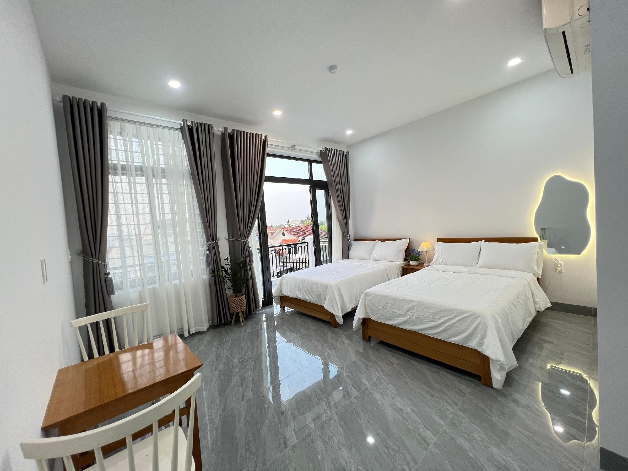 Twin Room with Balcony