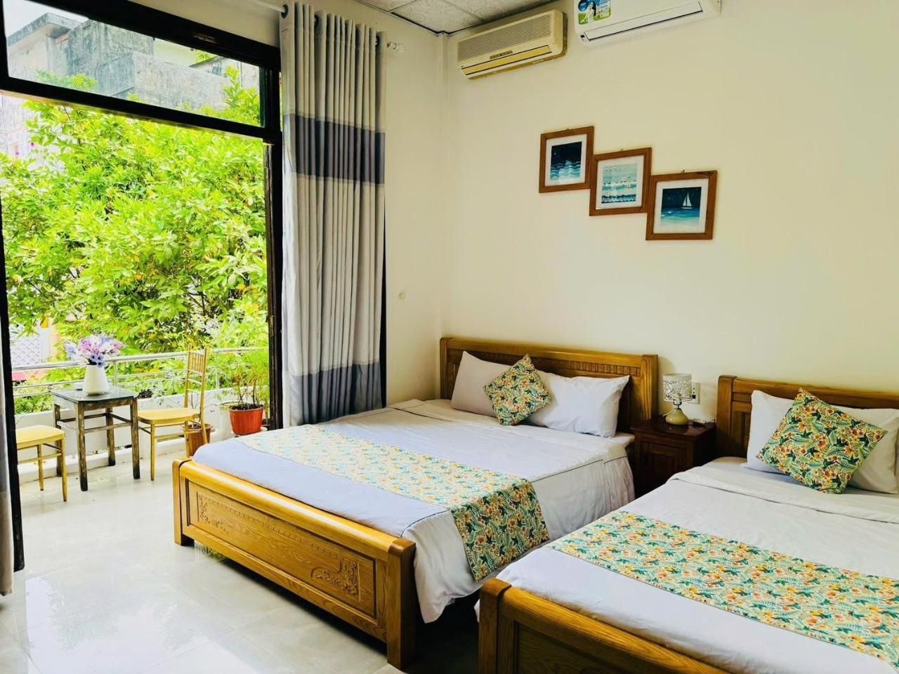 Twin Room with Balcony