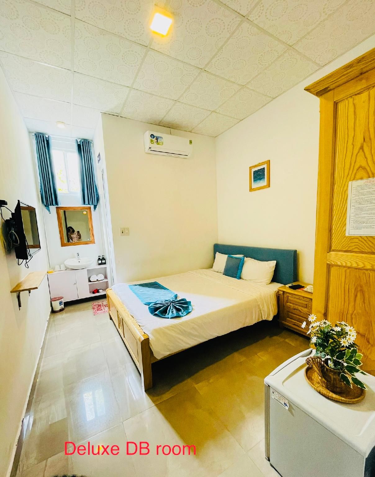 King Room with Courtyard View
