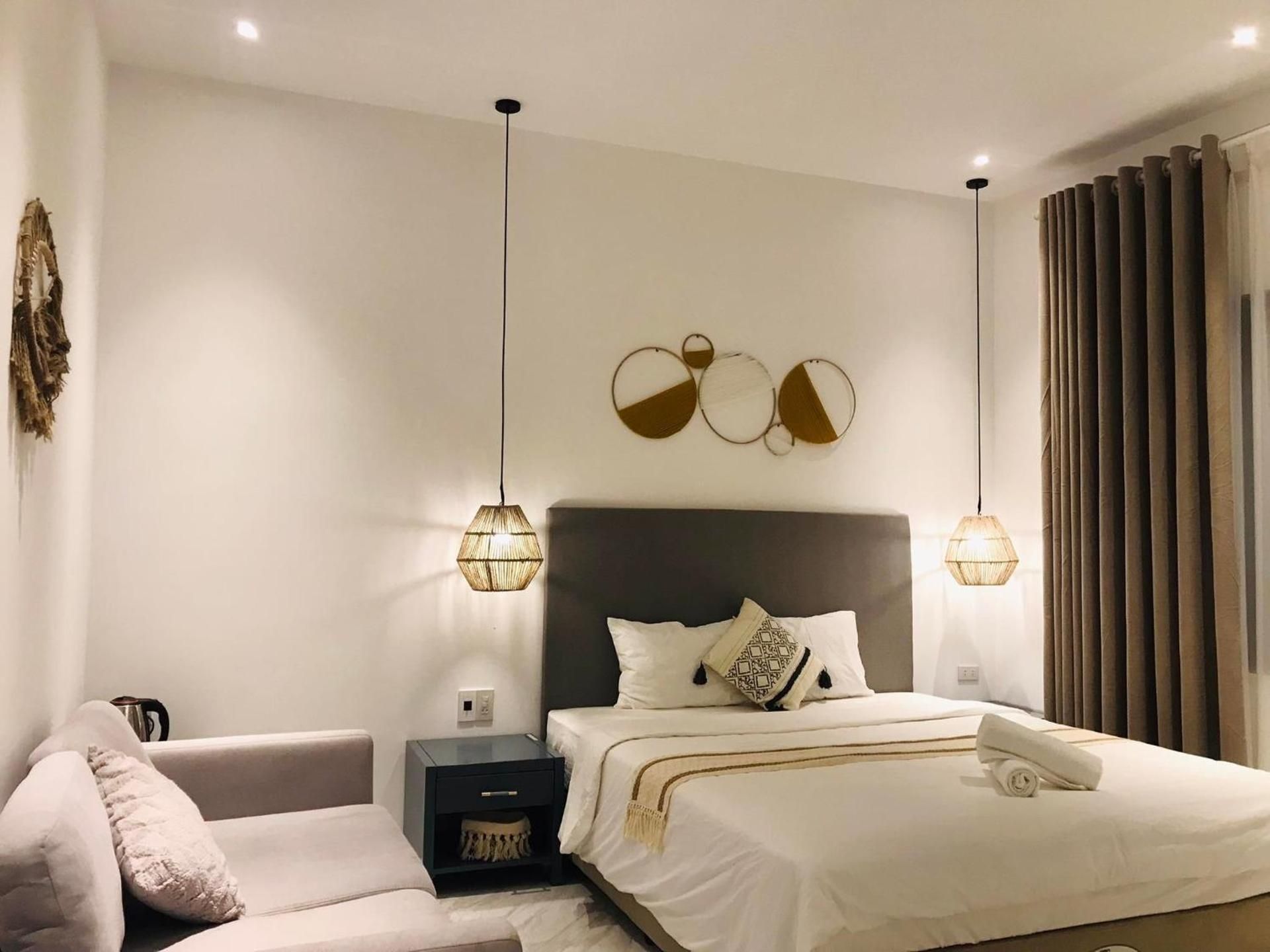 Standard King Room