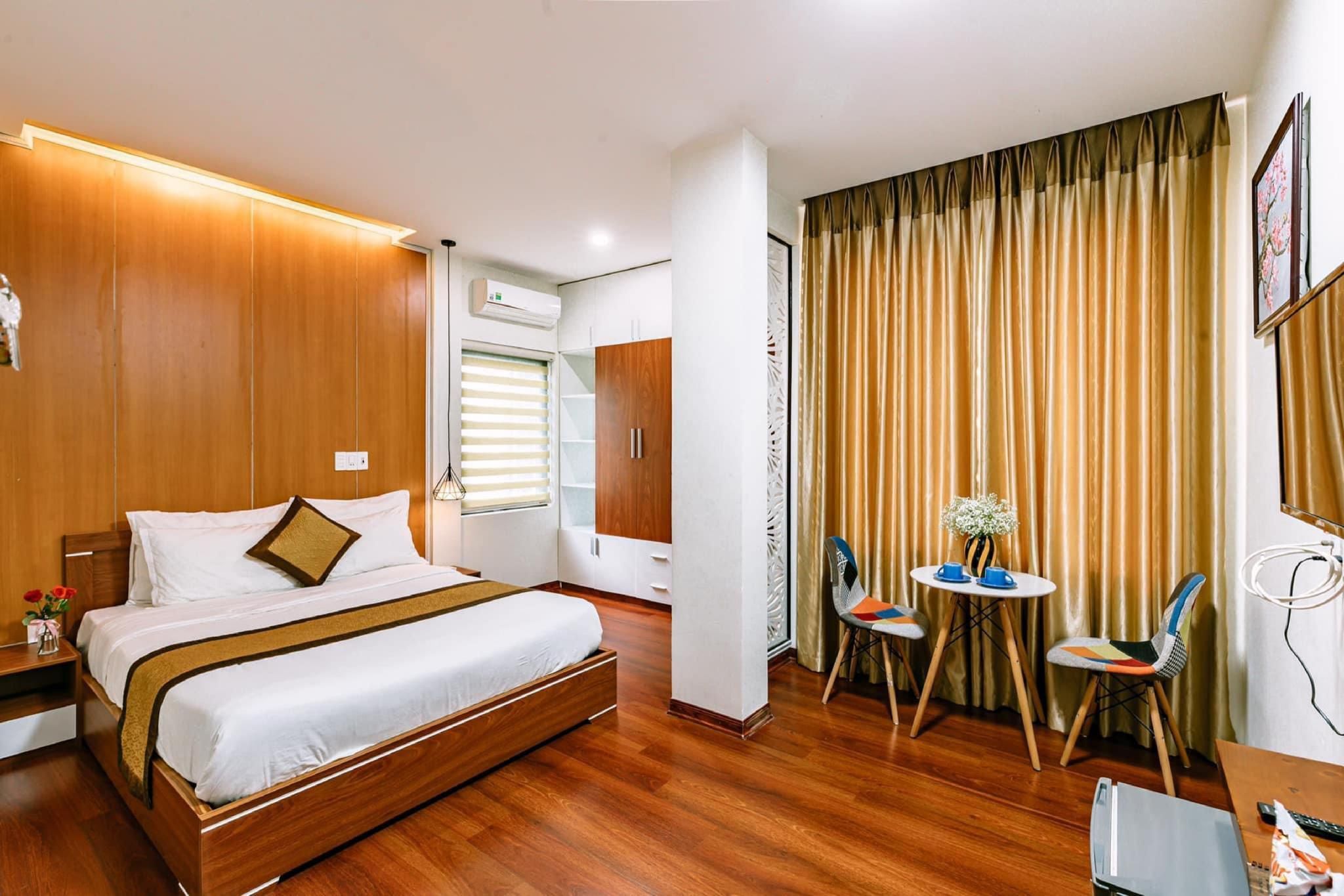 King Garden View Room