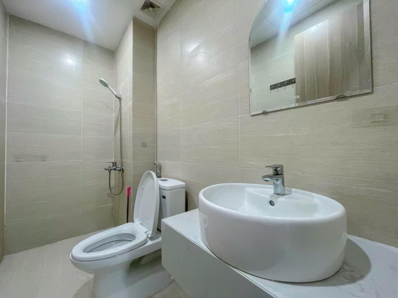 Two-Bedroom Apartment with Balcony