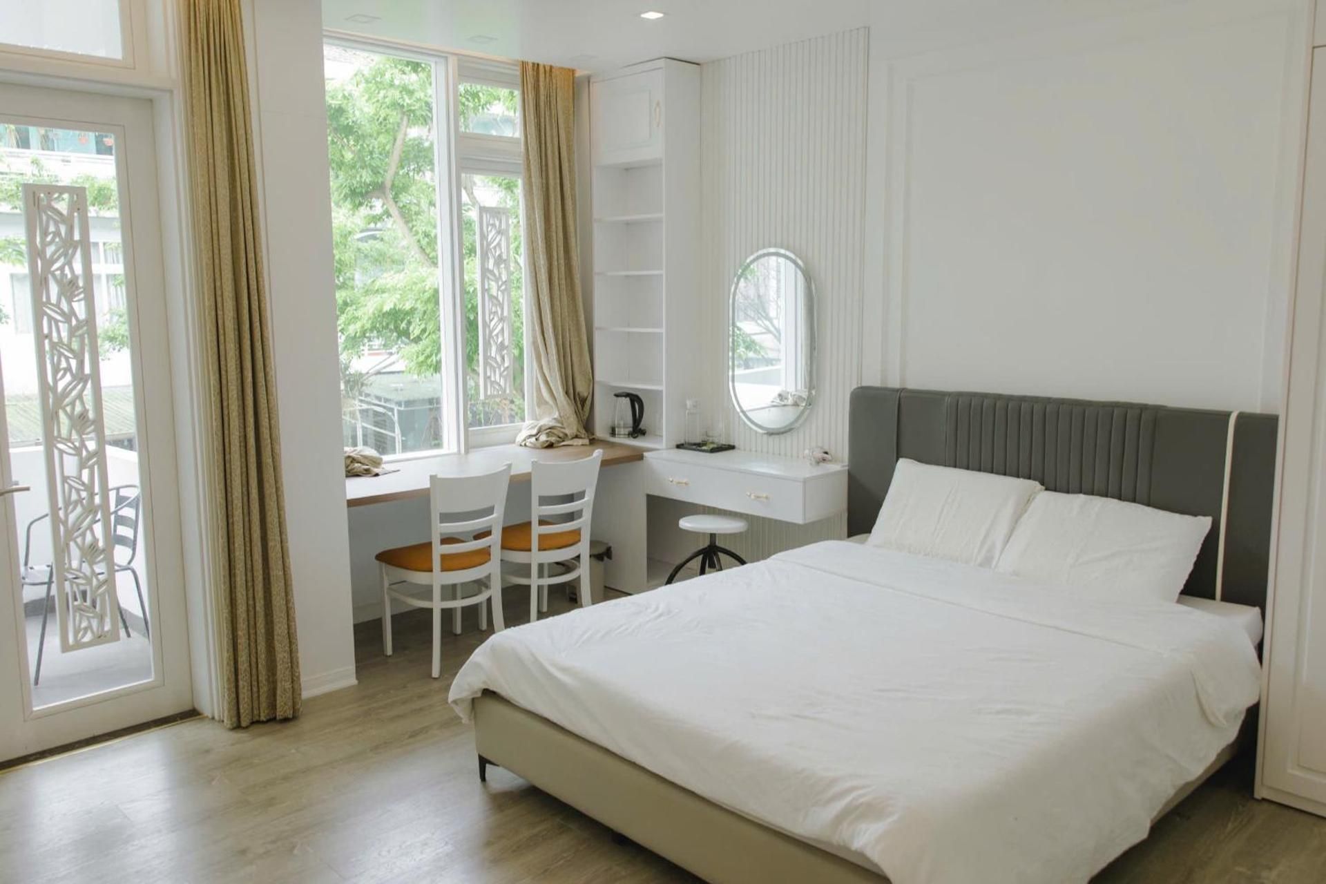 King Room with Balcony