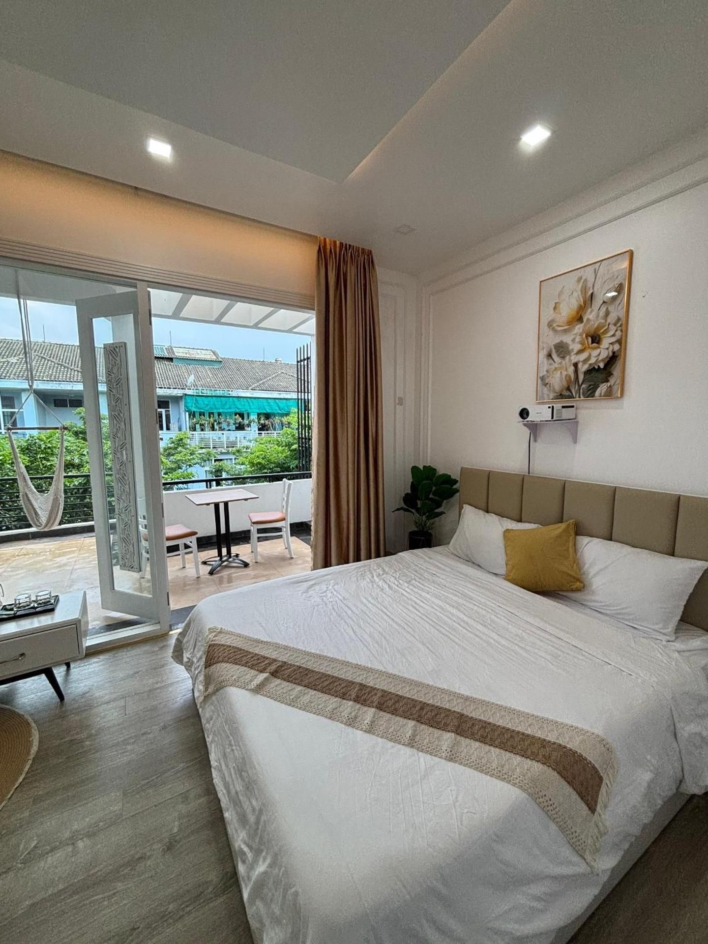 Deluxe Double Room with Balcony