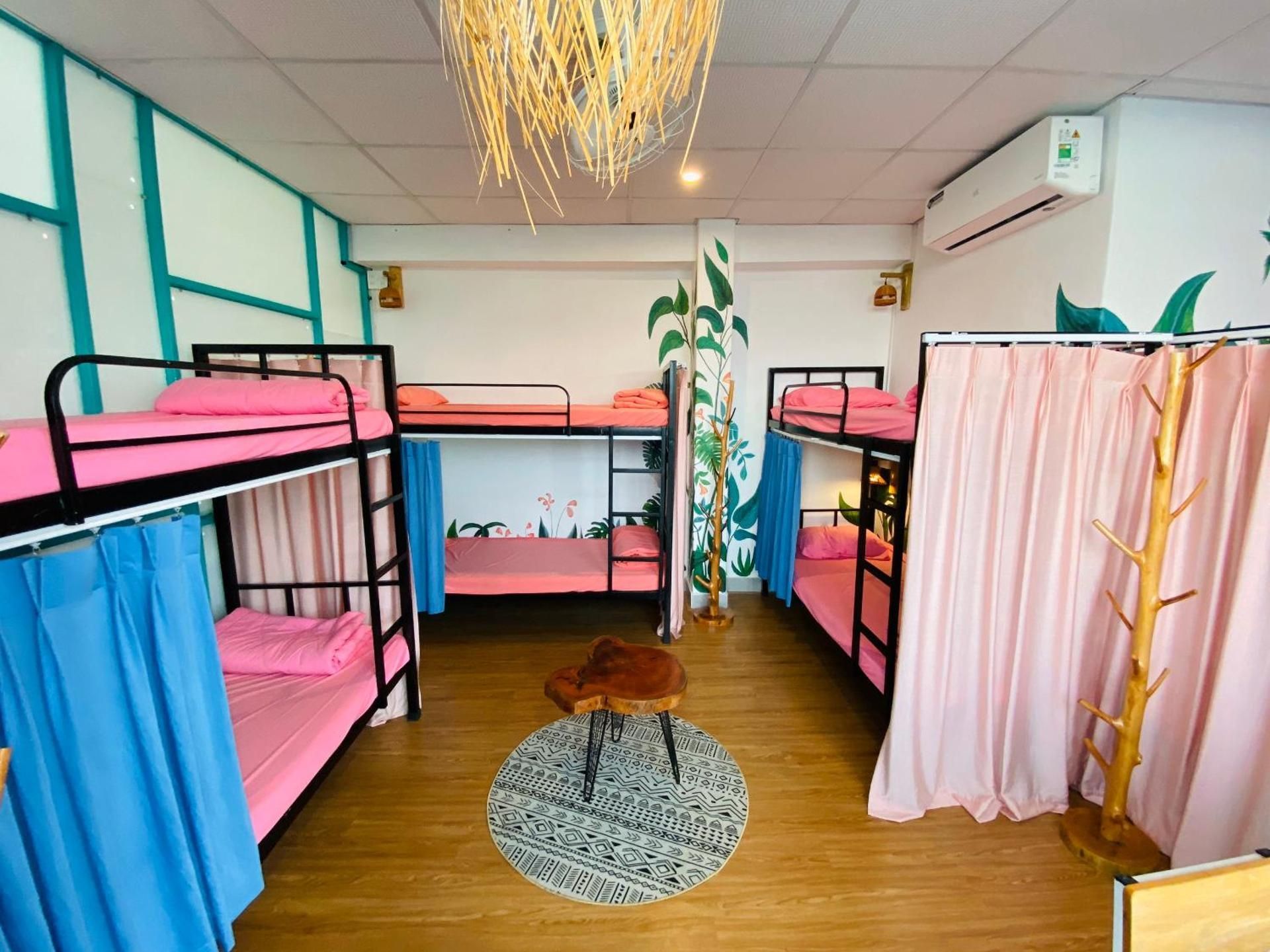 6-Bed Mixed Dormitory Room