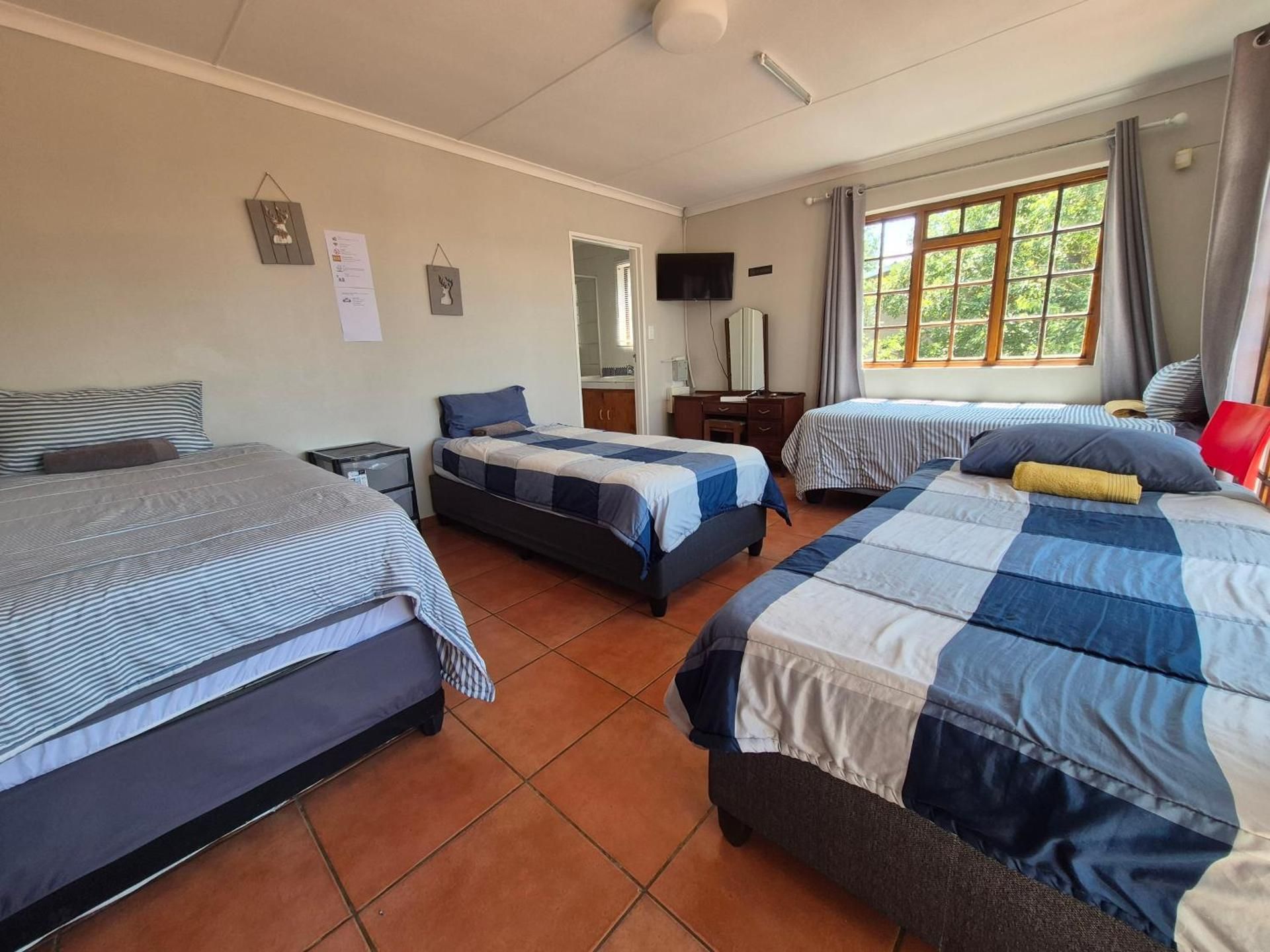 Deluxe Family Suite