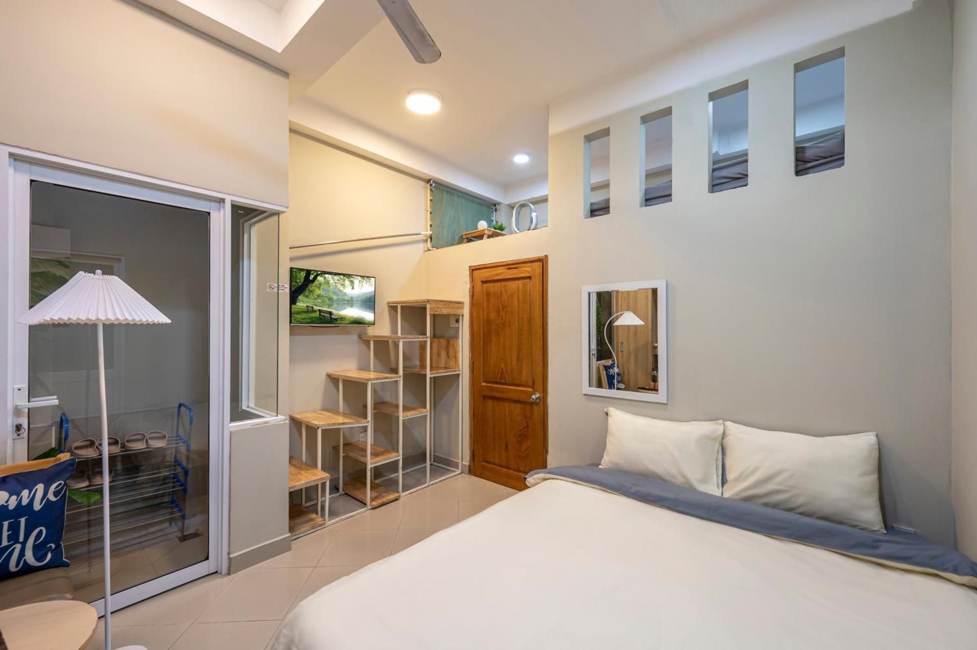 Economy Triple Room
