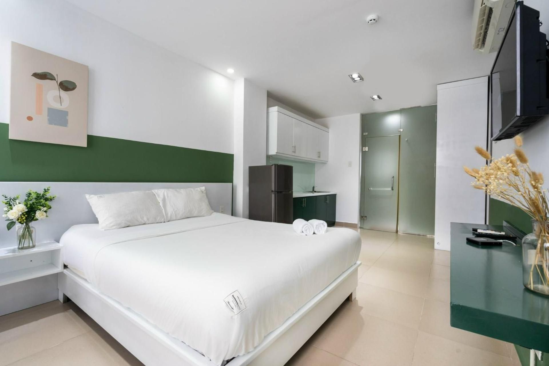 Studio Apartment