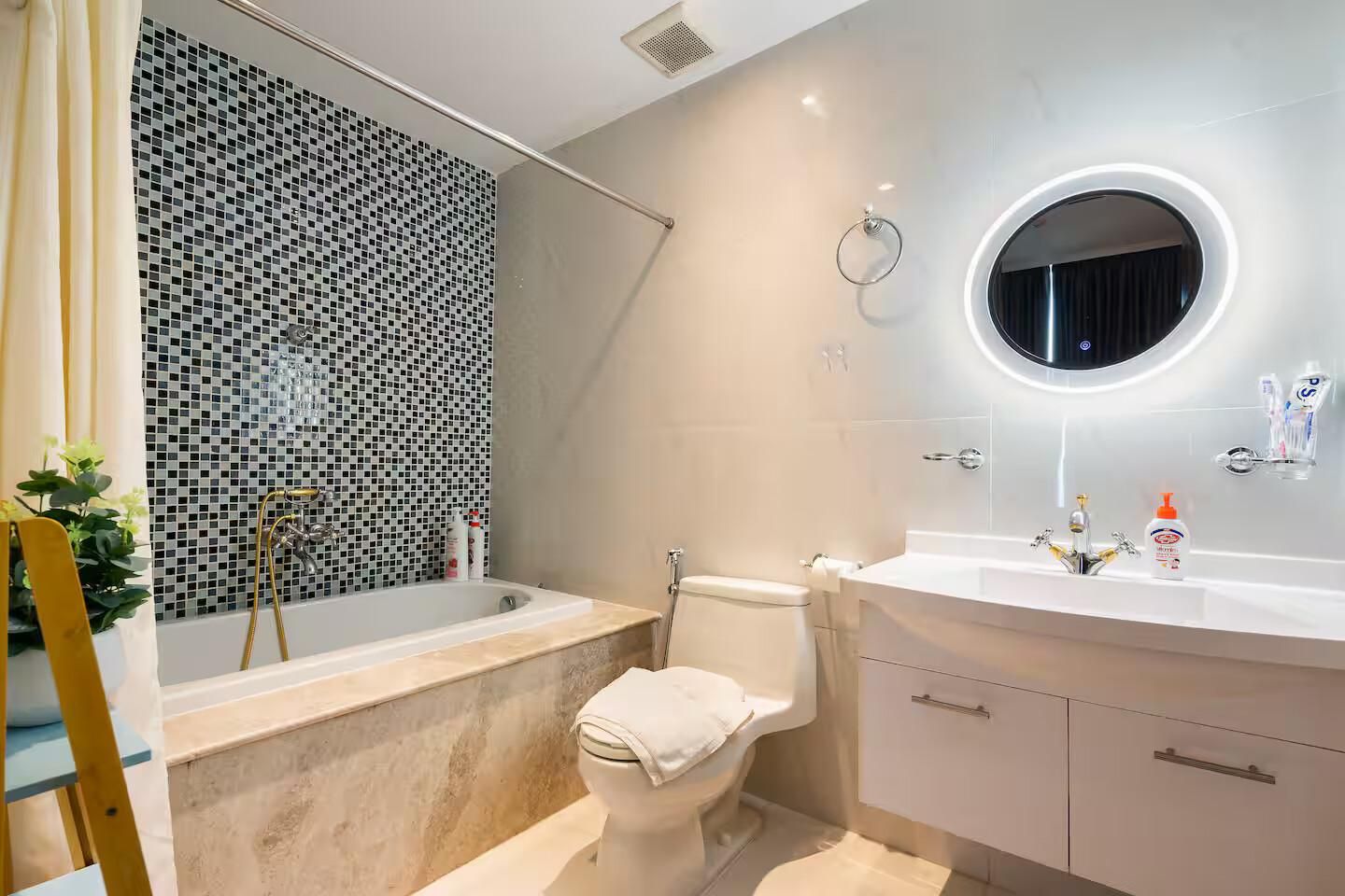 Léman Apartments D3 Saigon  2-Bedroom Apartment 3