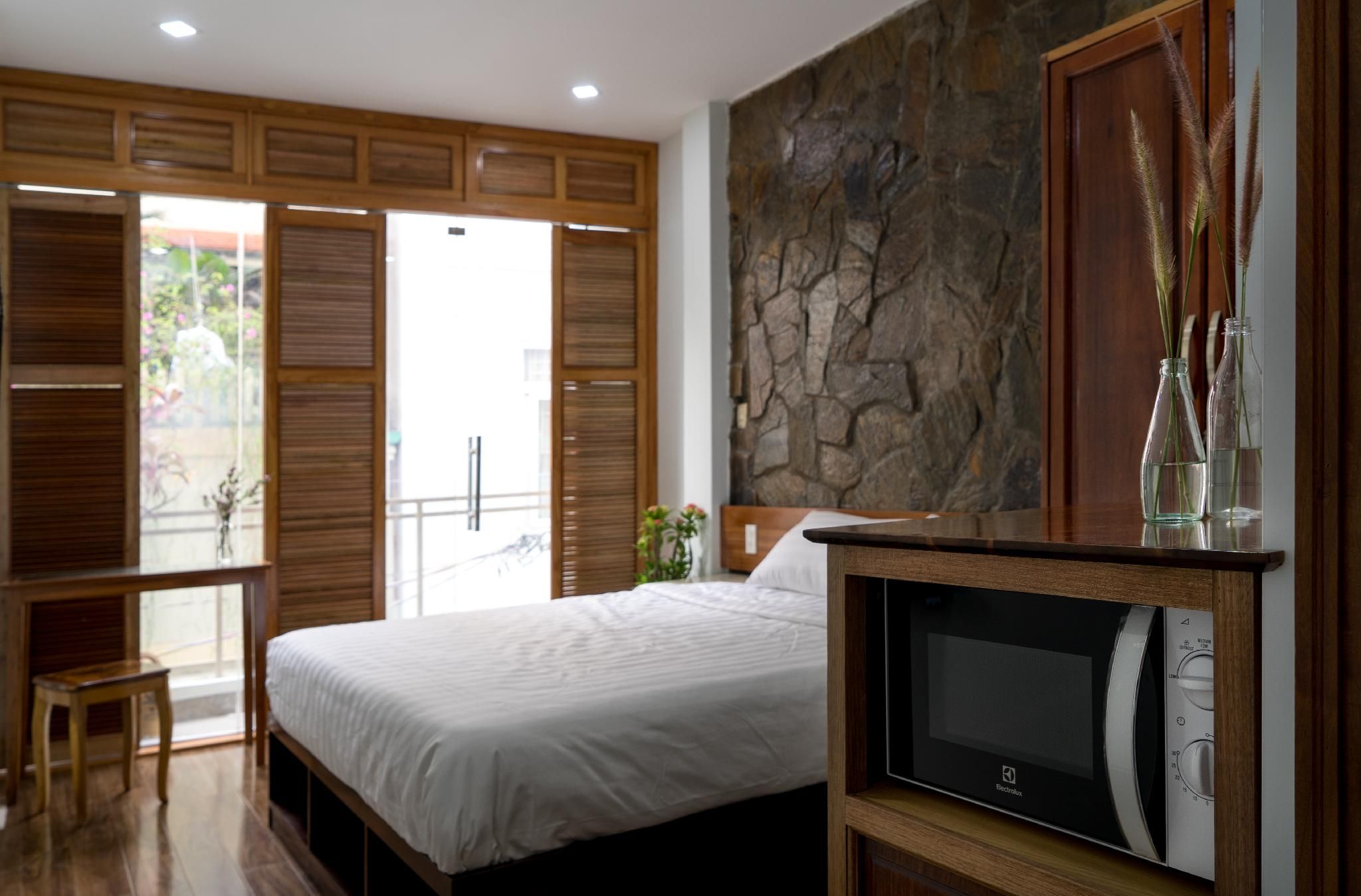 Balcony Room