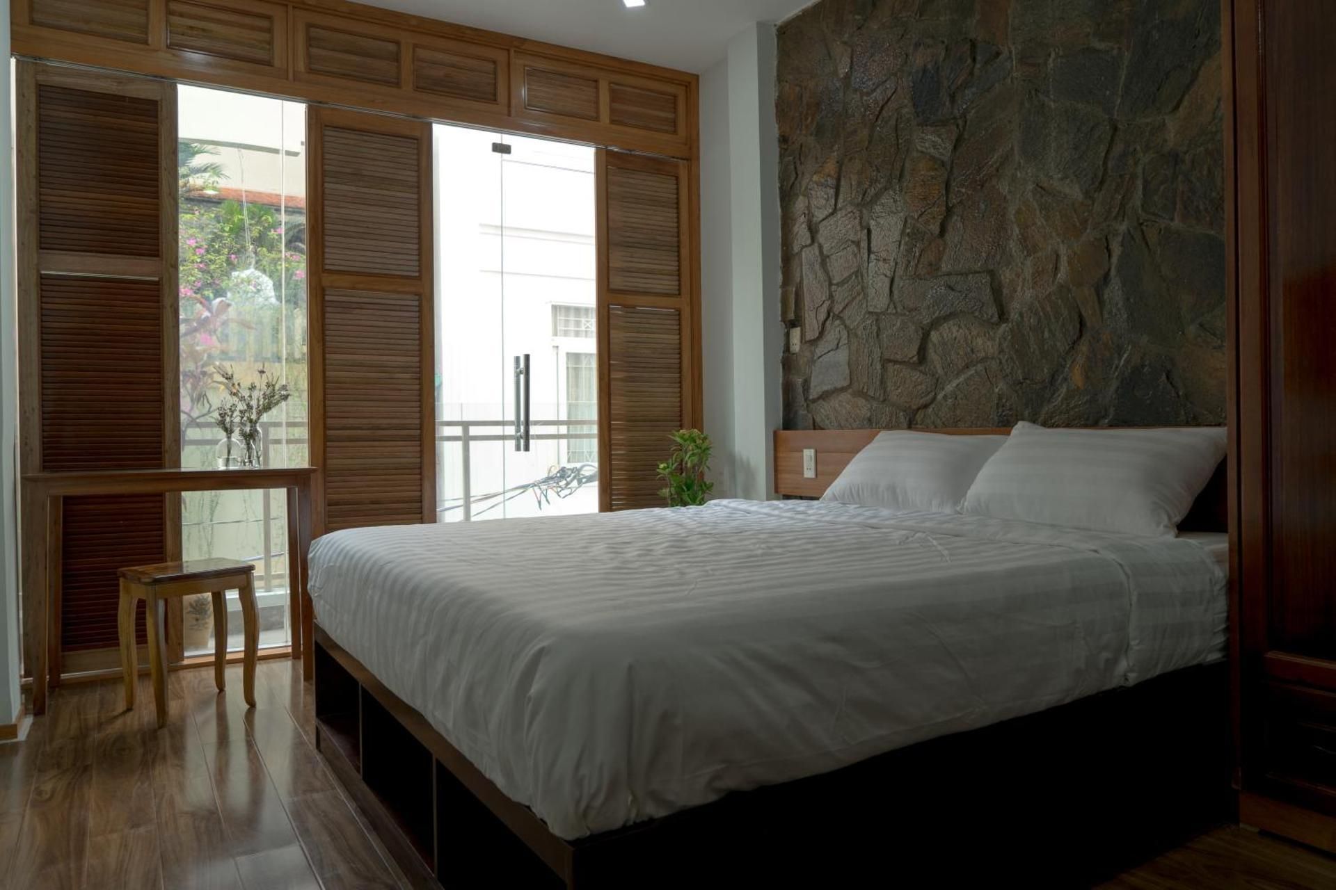 Balcony Room