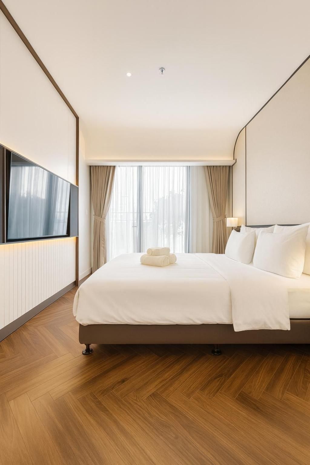 Junior Suite Balcony + Afternoon Tea