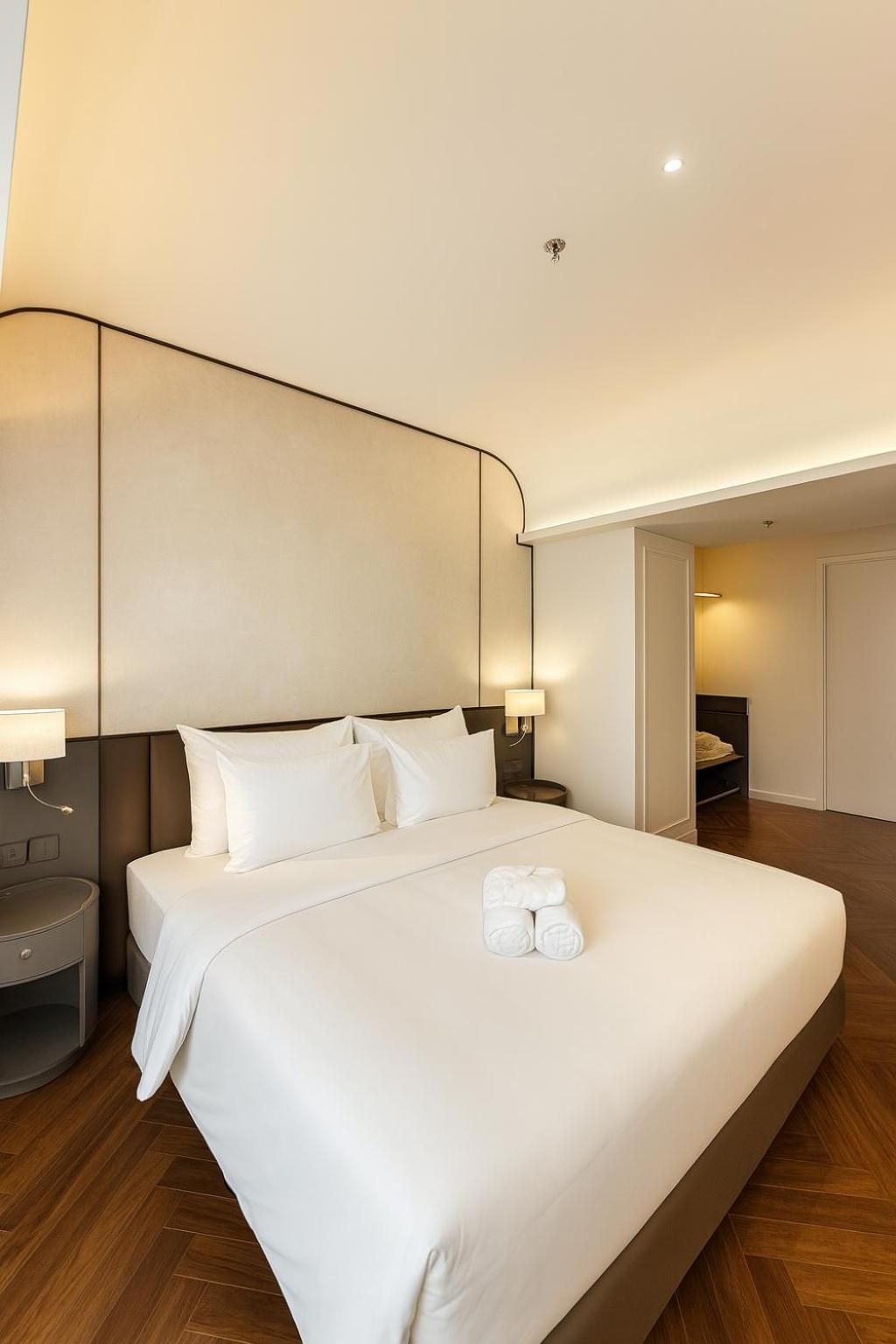 Junior Suite Balcony + Afternoon Tea