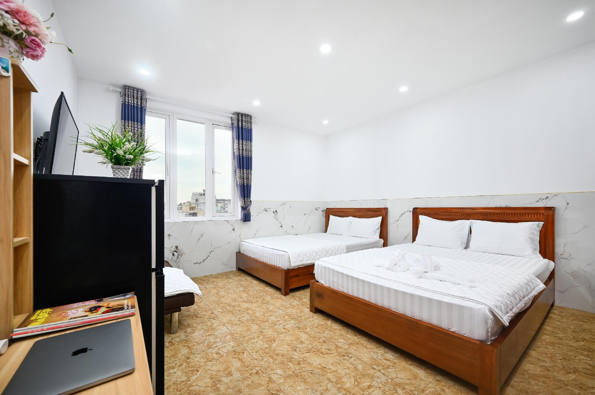 Deluxe Family Room