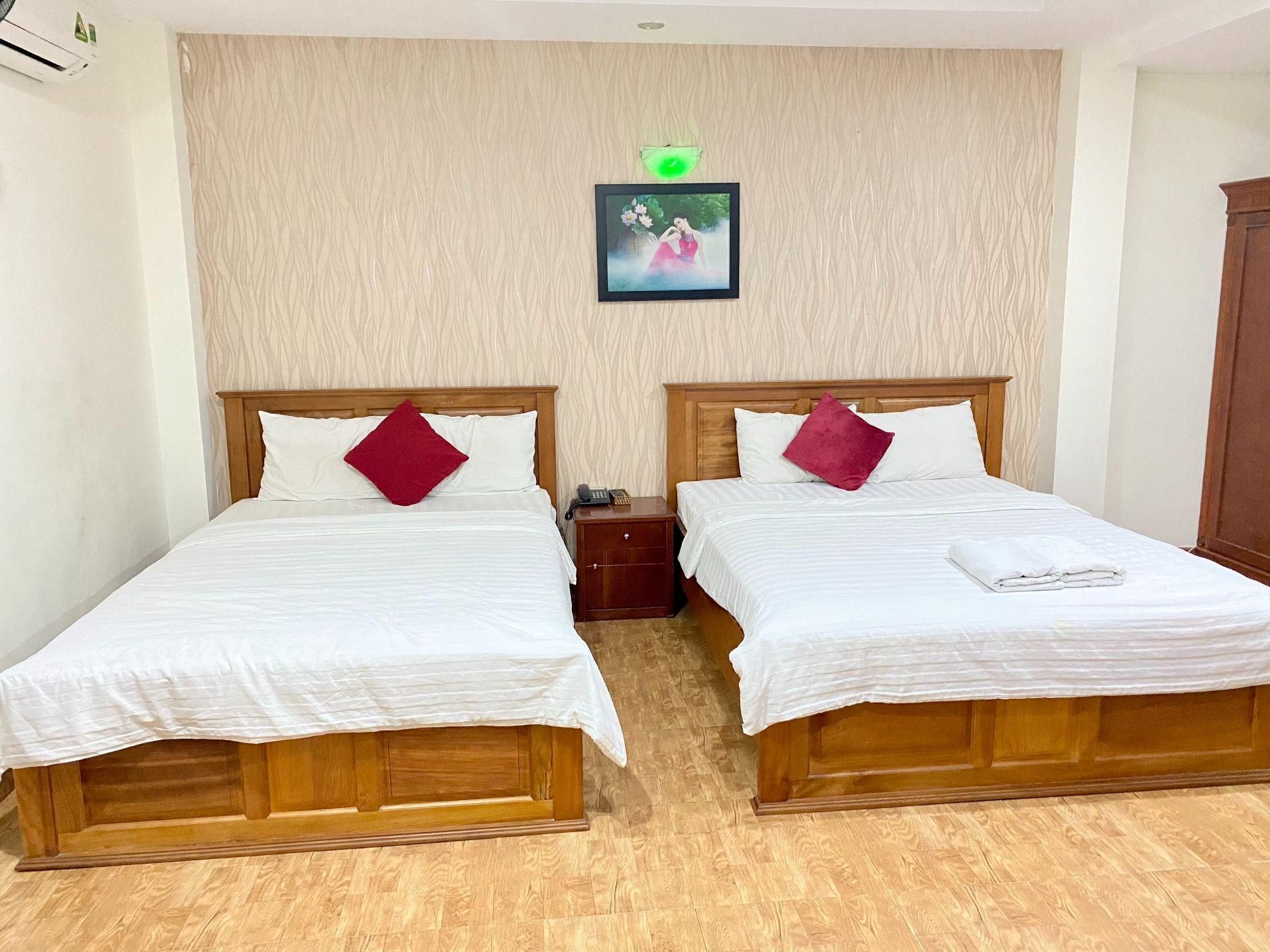 Minh Nhu Hotel Family Room