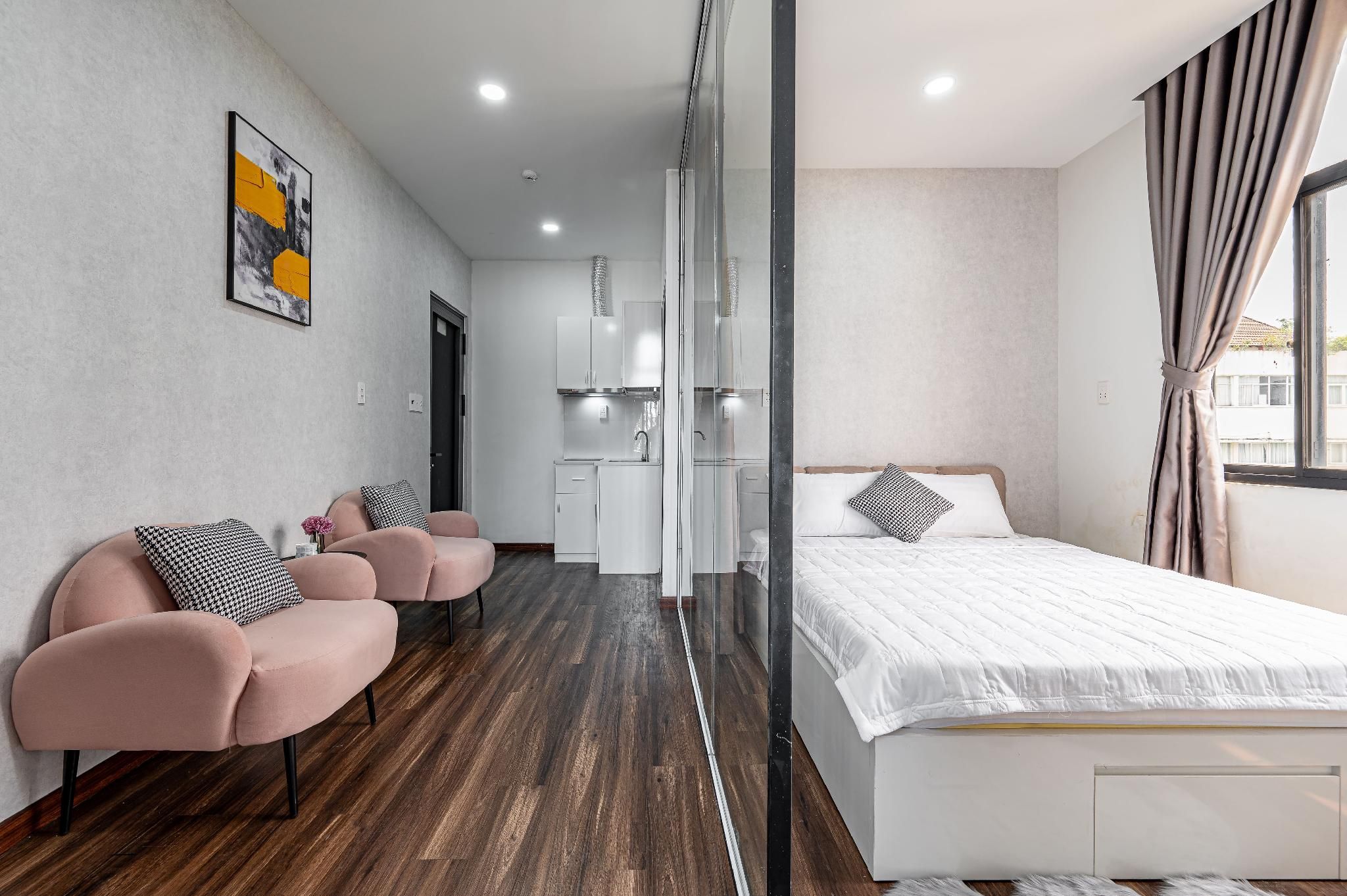 Suite Balcony with City View