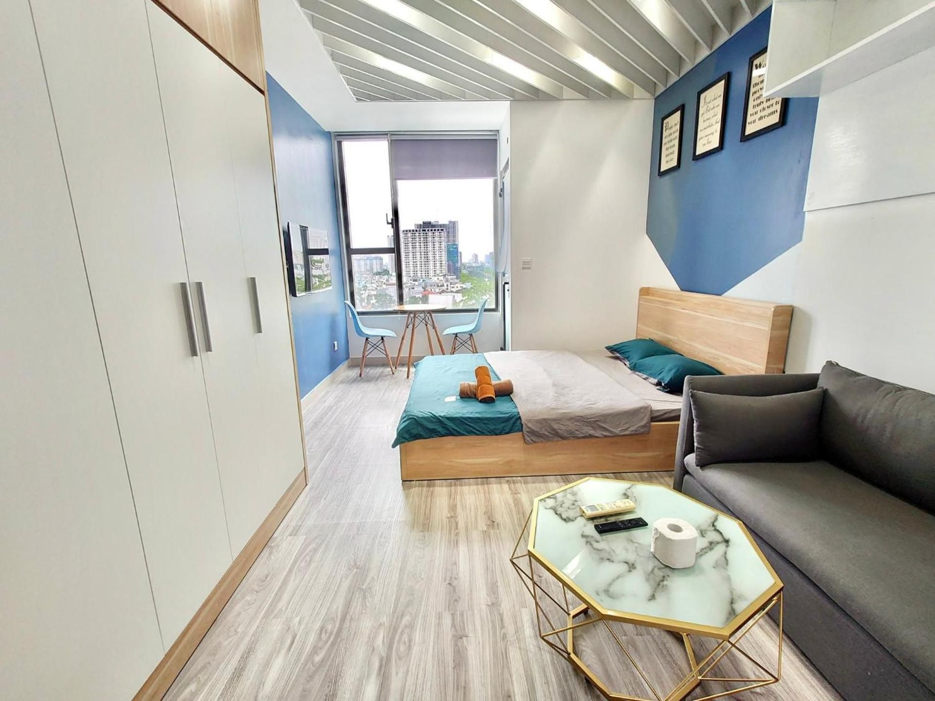 One-Bedroom Apartment