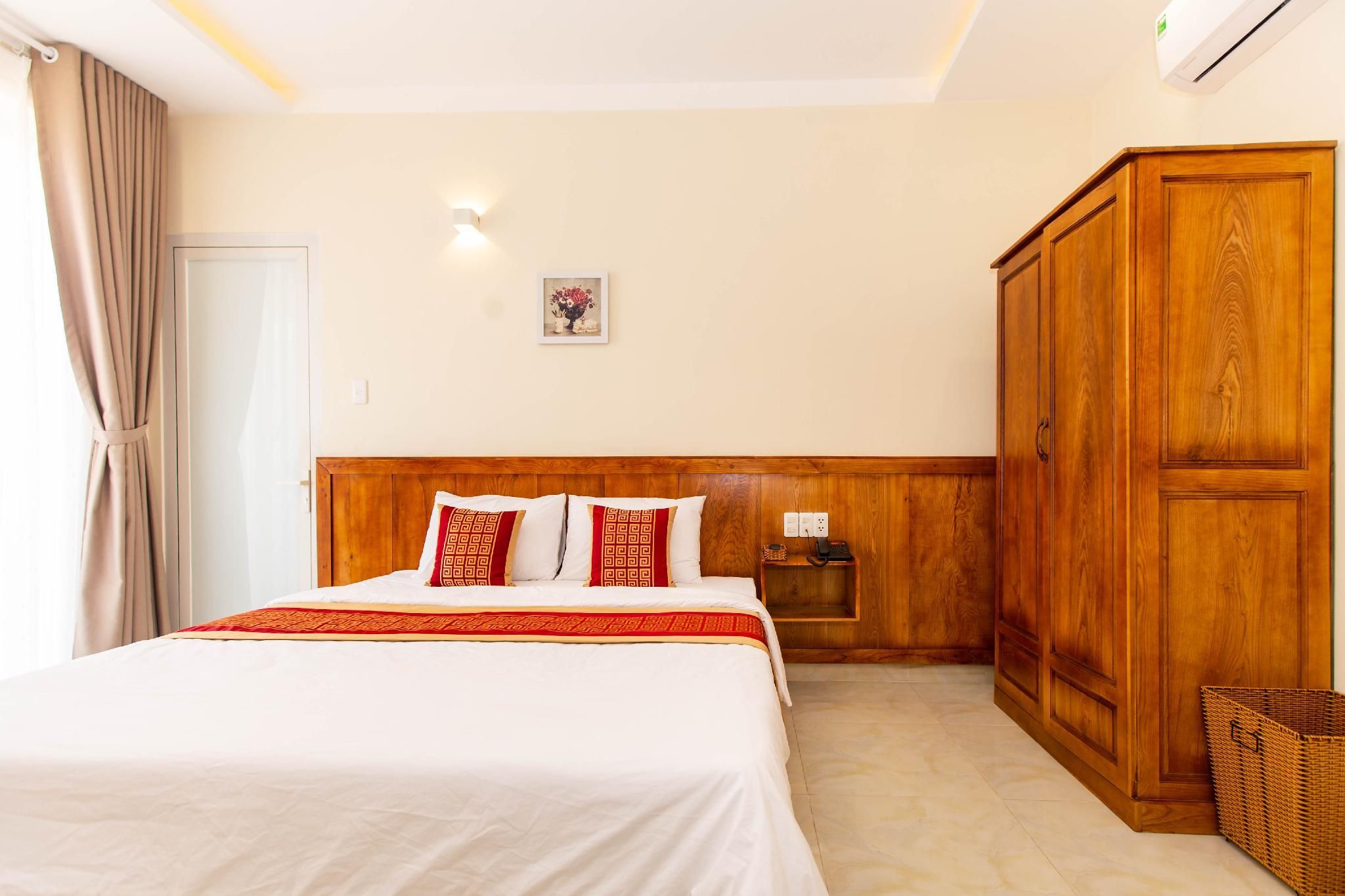 Premier Rooms