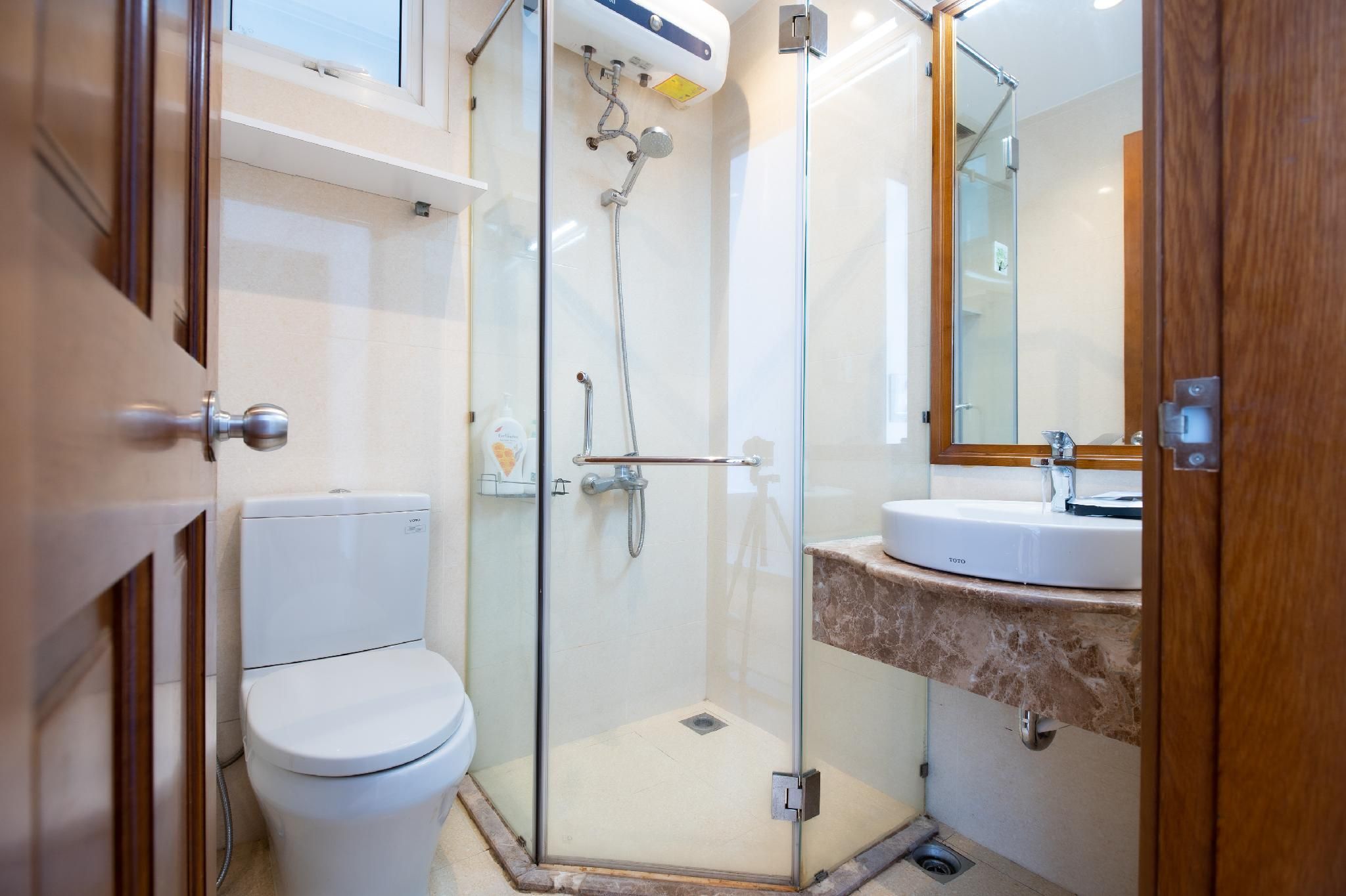 Suite - 2 Adults and 1 Child