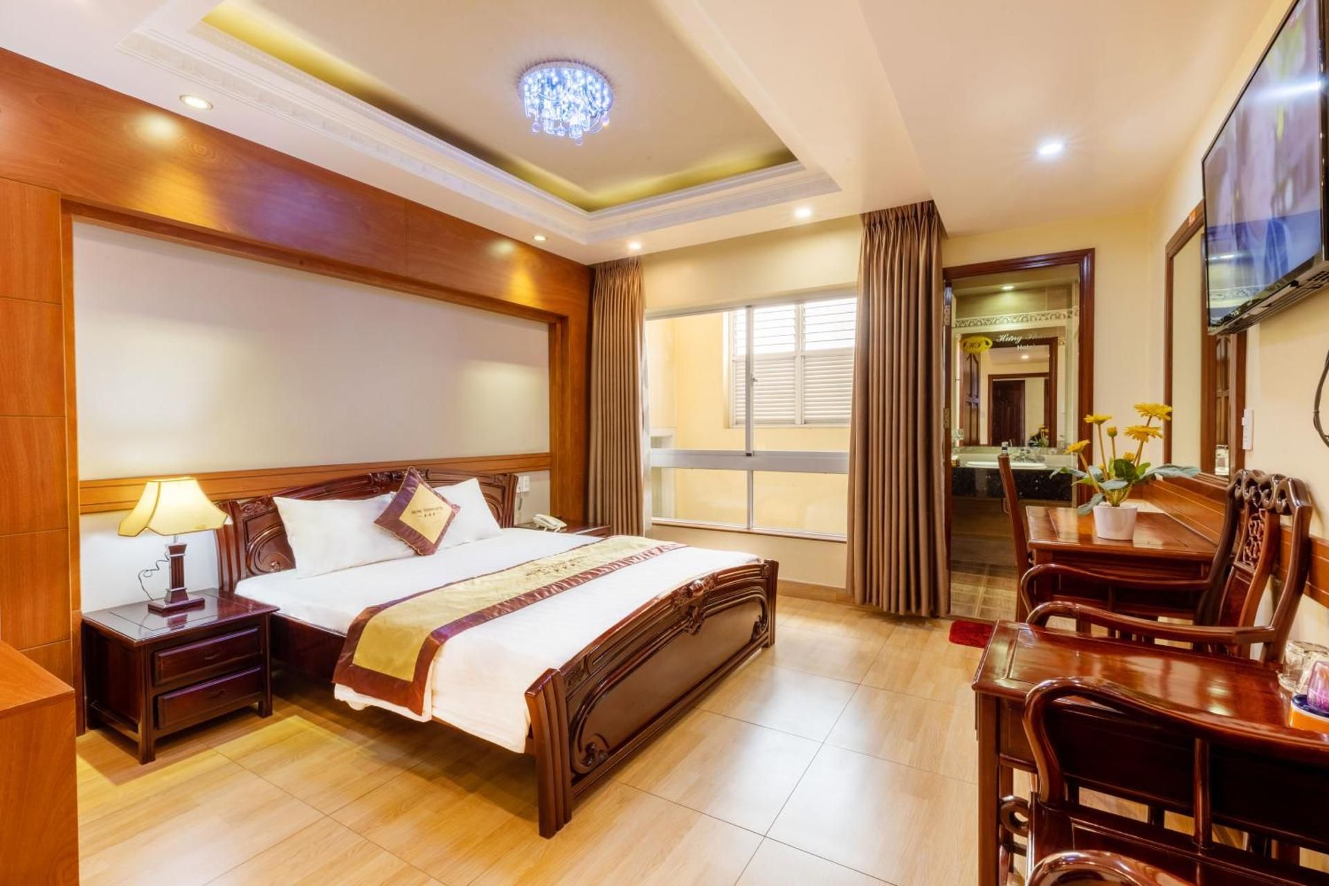 Queen Room