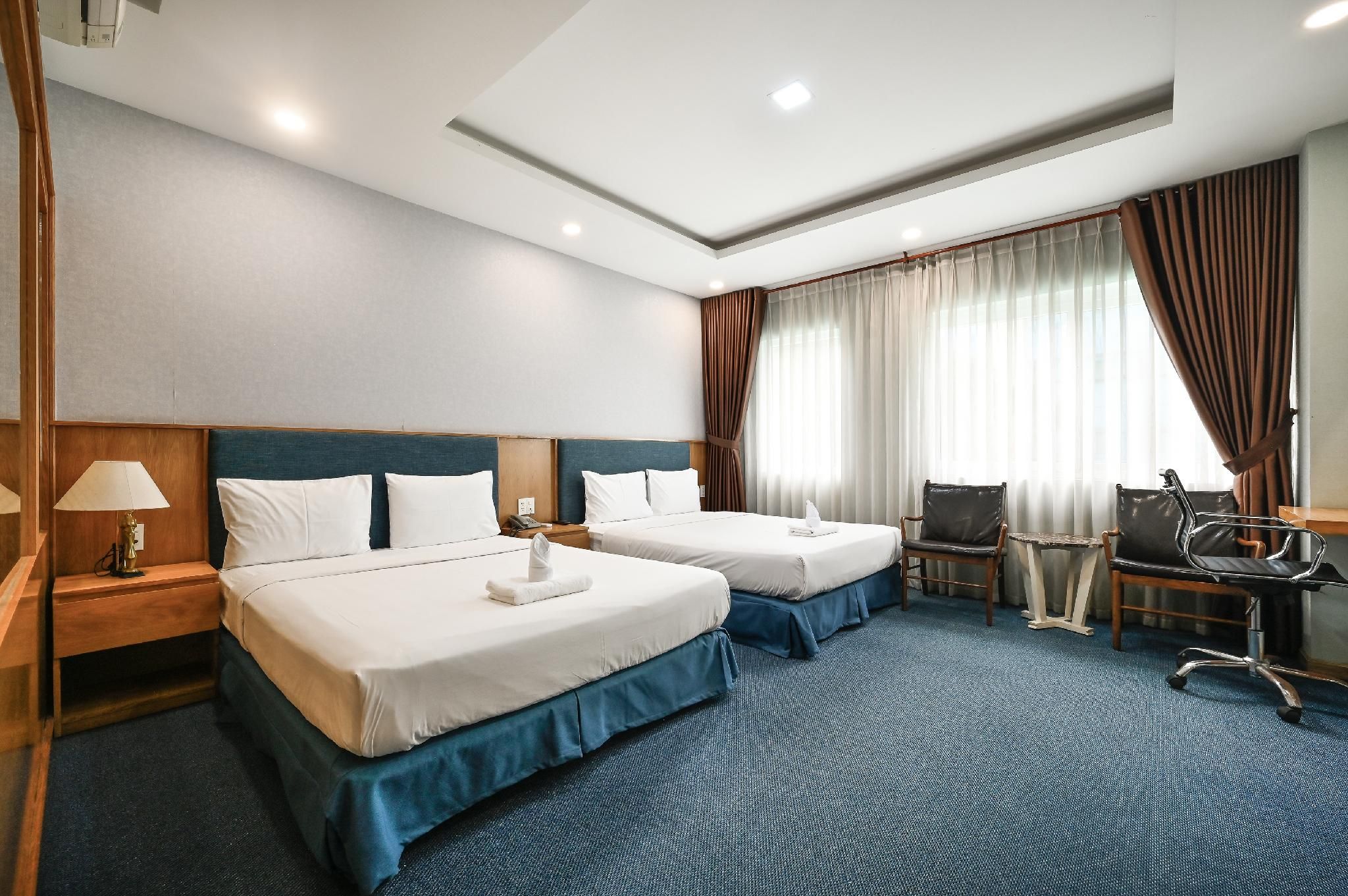 Premier Deluxe Twin Room