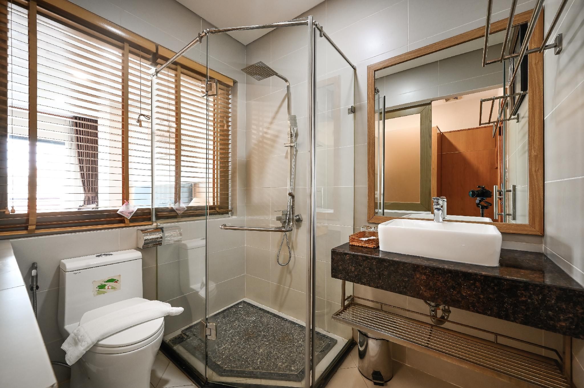 Executive Suite with Balcony