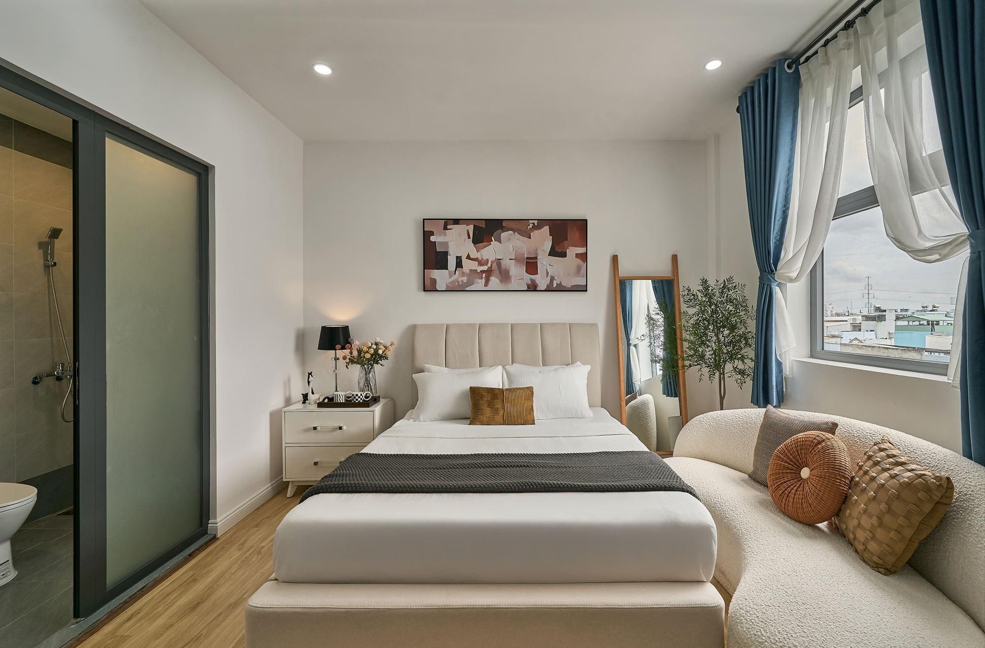 City View - 1 Queen Bed